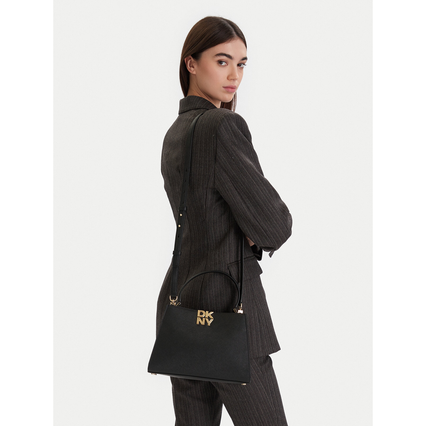 Ročna torba DKNY Foster R52D1L92 Črna