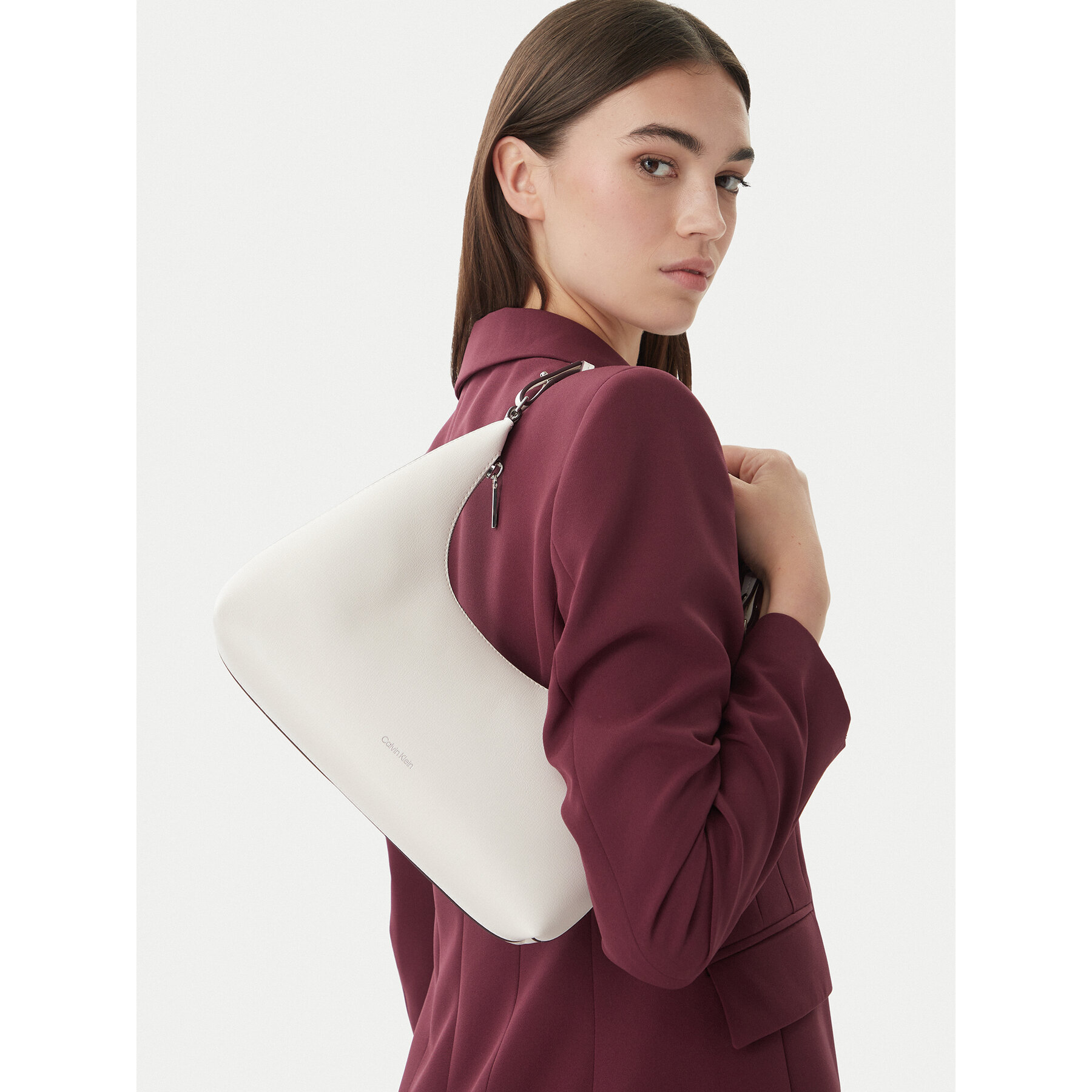 Дамска чанта Calvin Klein Foil Logo Conv Shou?Lder Bag LV04F3272G Бял