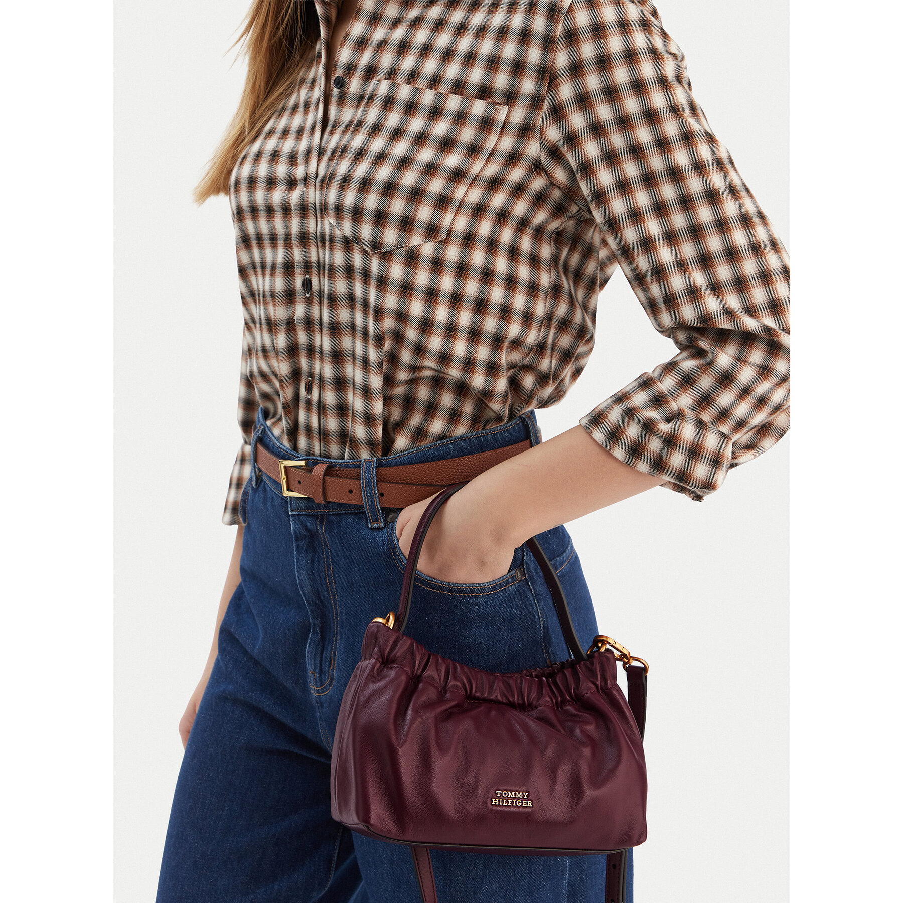 Geantă Tommy Hilfiger Soft Leather Mini Crossover AW0AW18306 Vișiniu