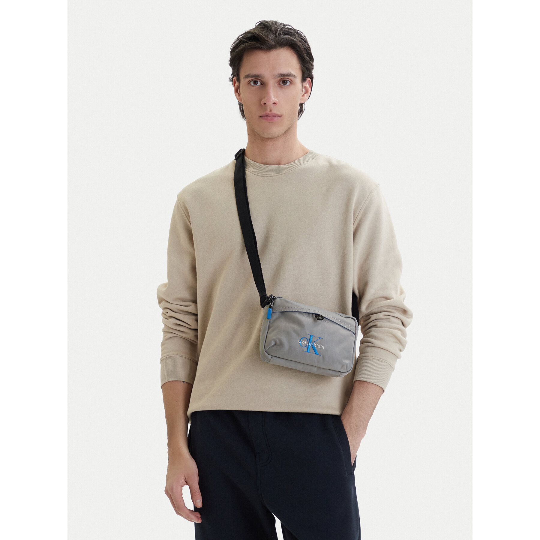Geantă crossover Calvin Klein Bold Camera Bag LV04D3117G Gri