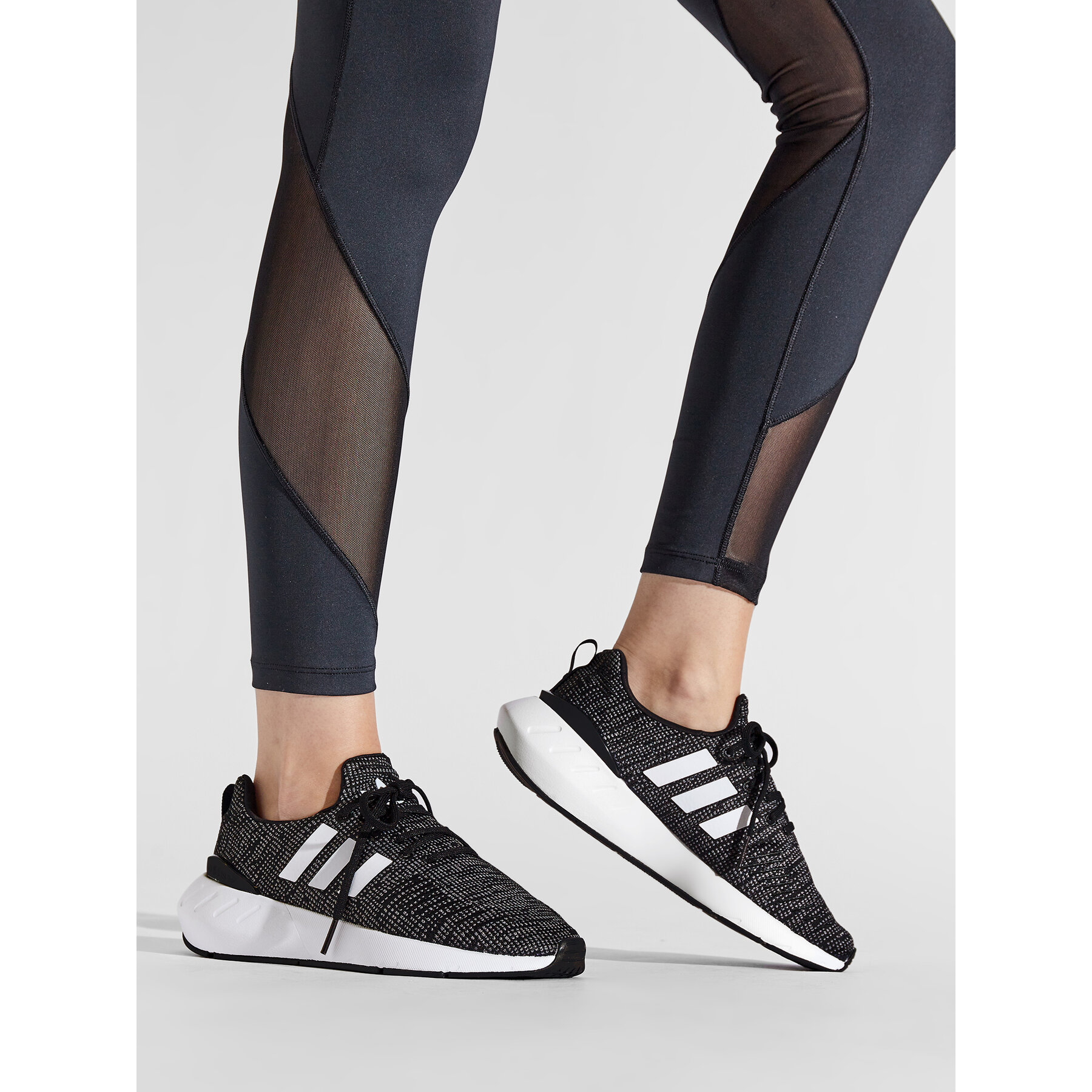 Superge adidas Swift Run 22 J GW8176 Siva