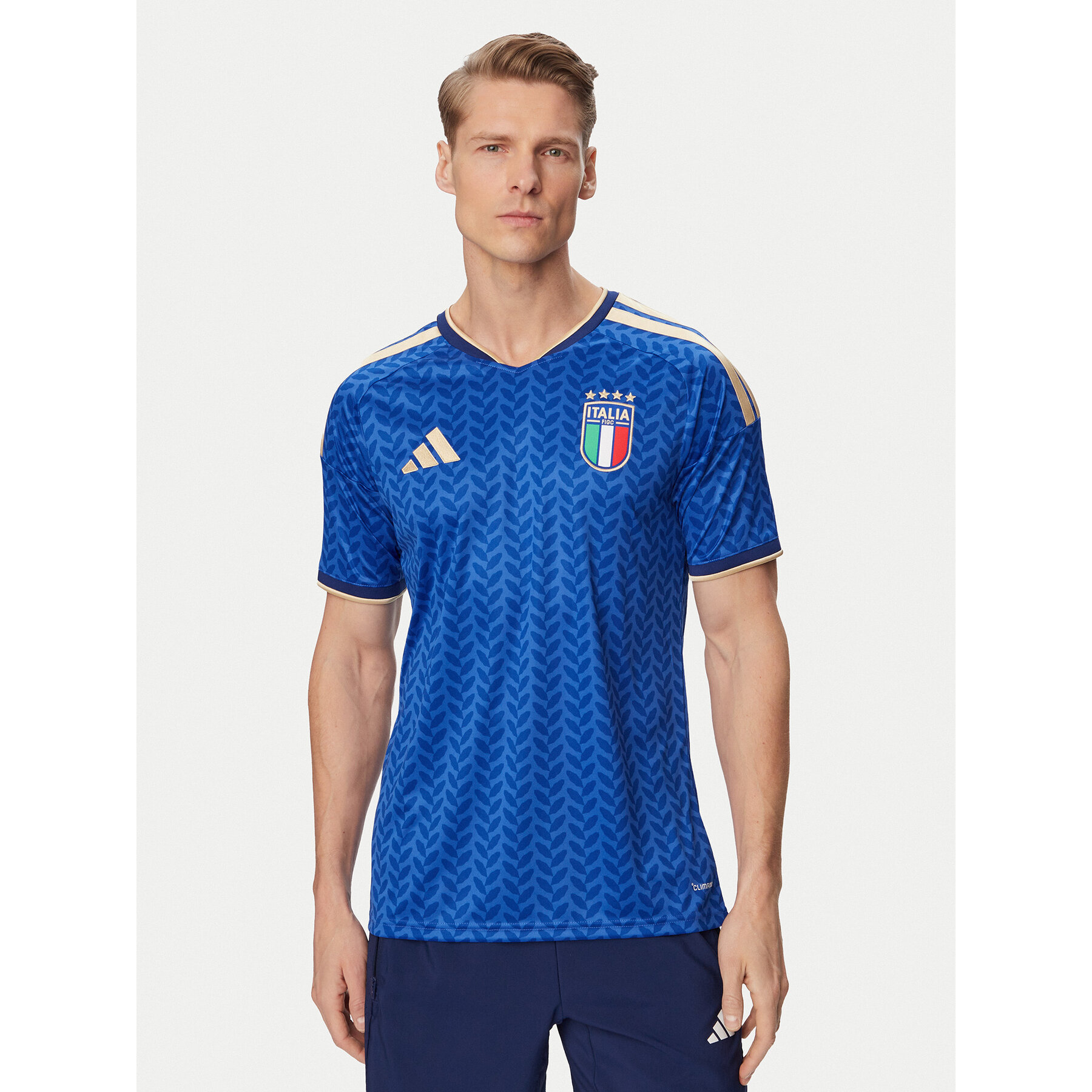 adidas Technisches T-Shirt Italy 26 Home Replica JL6937 Blau Slim Fit