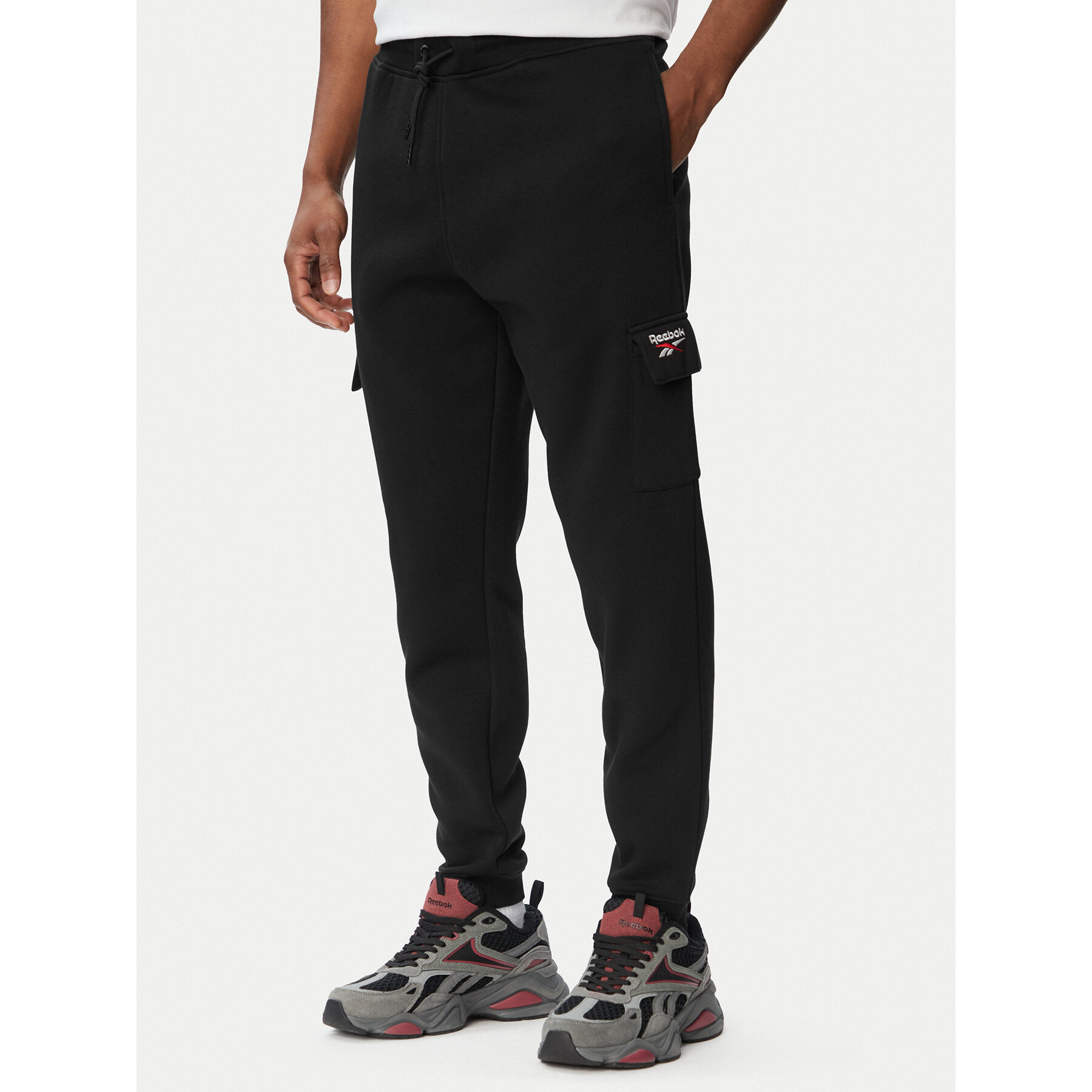 Reebok Jogginghose Balint RK25740CCM Schwarz Regular Fit