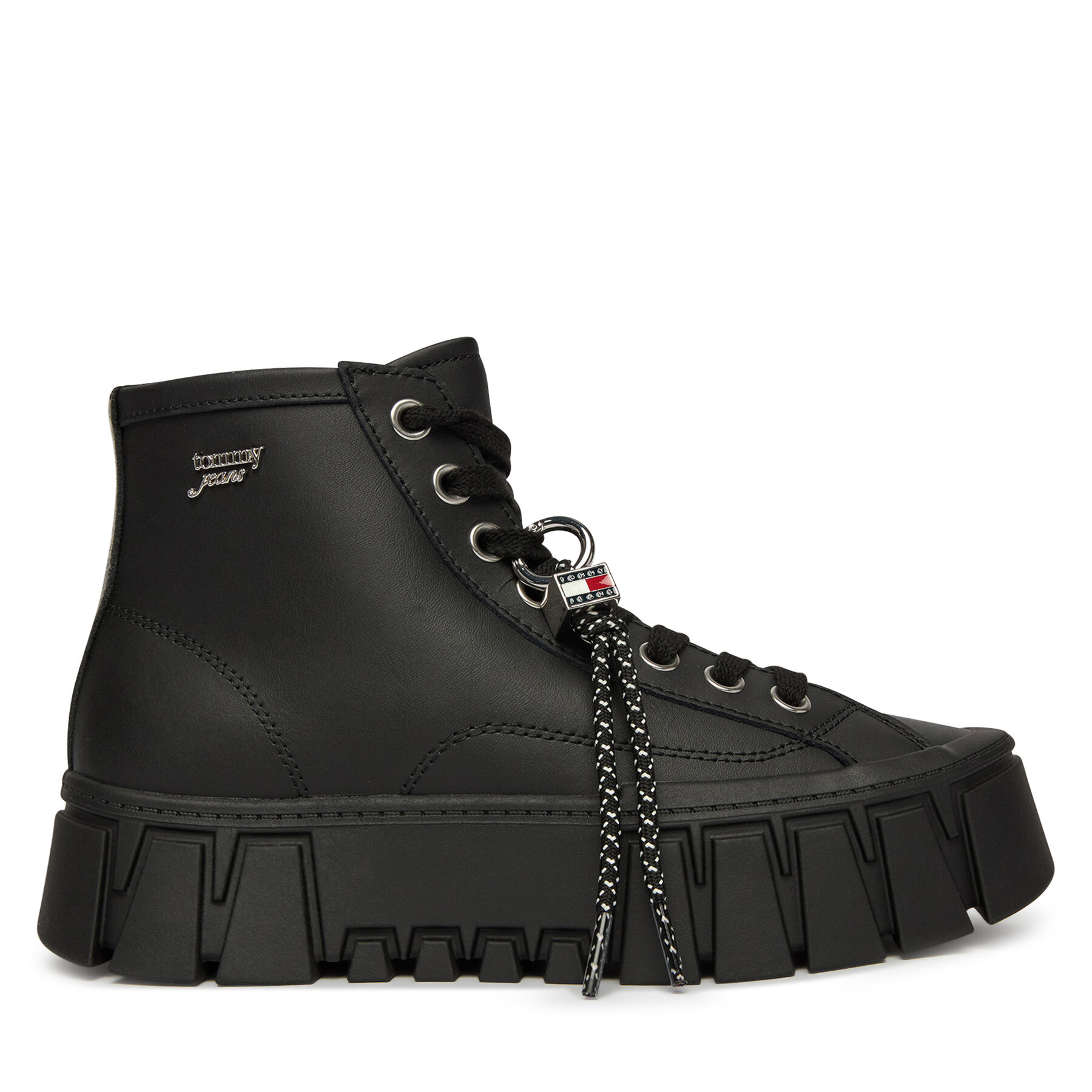 Superge Tommy Jeans Tjw Platform Sneaker Leather Mc EN0EN03133 Črna