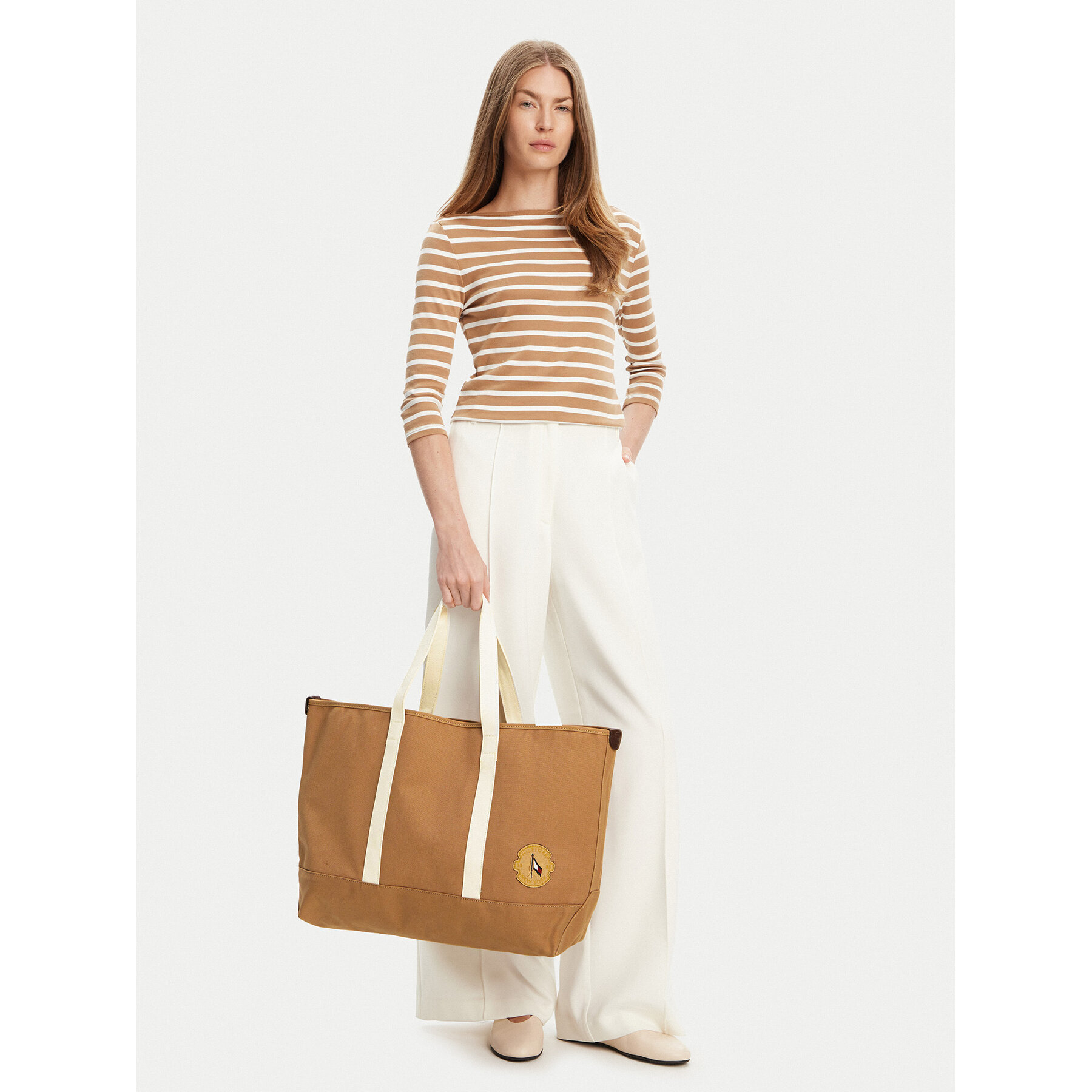 Kabelka Tommy Hilfiger Th Summer Tote AM0AM13557 Hnedá