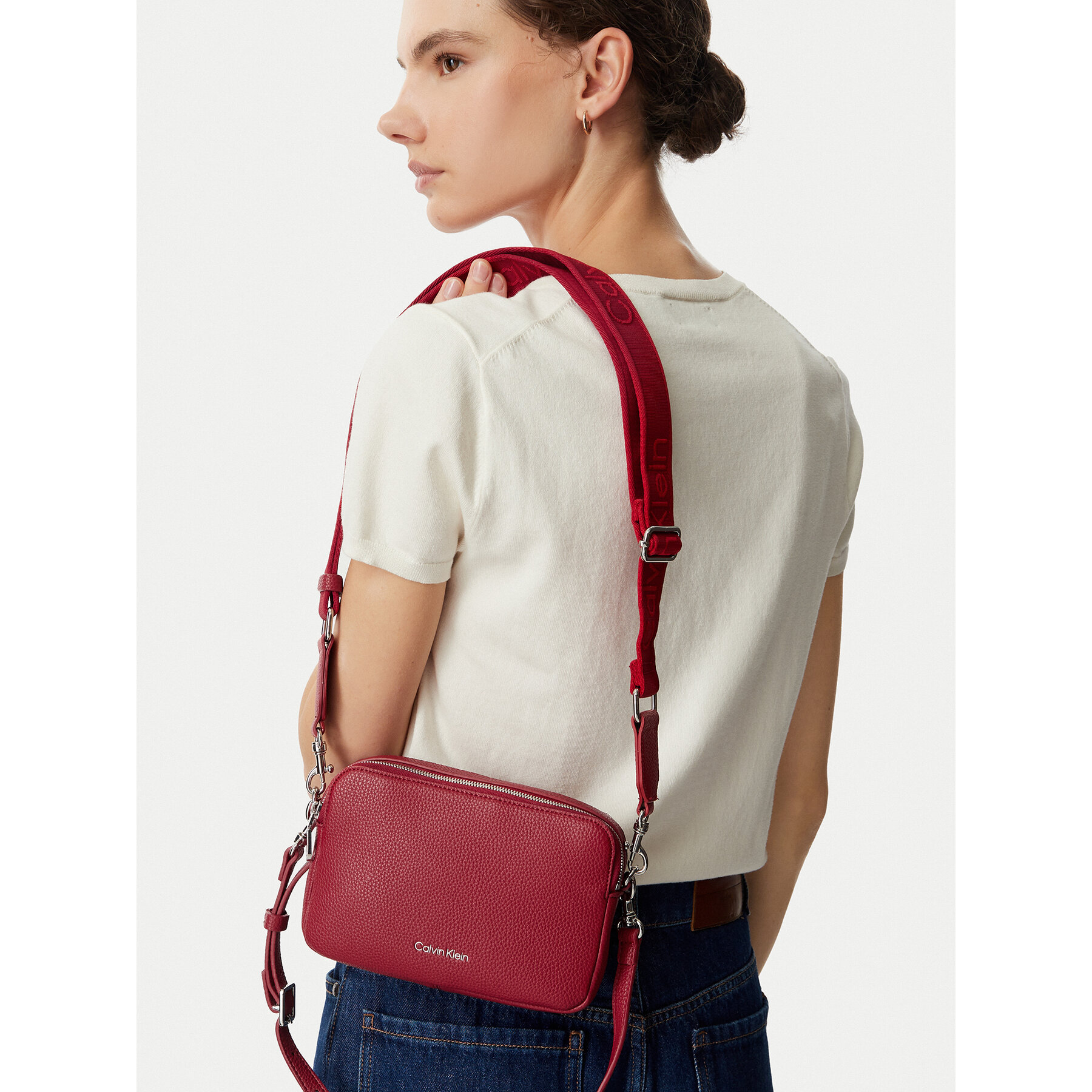 Torbica Calvin Klein Webbing 2X Strap Camera Bag LV04F3656G Crvena