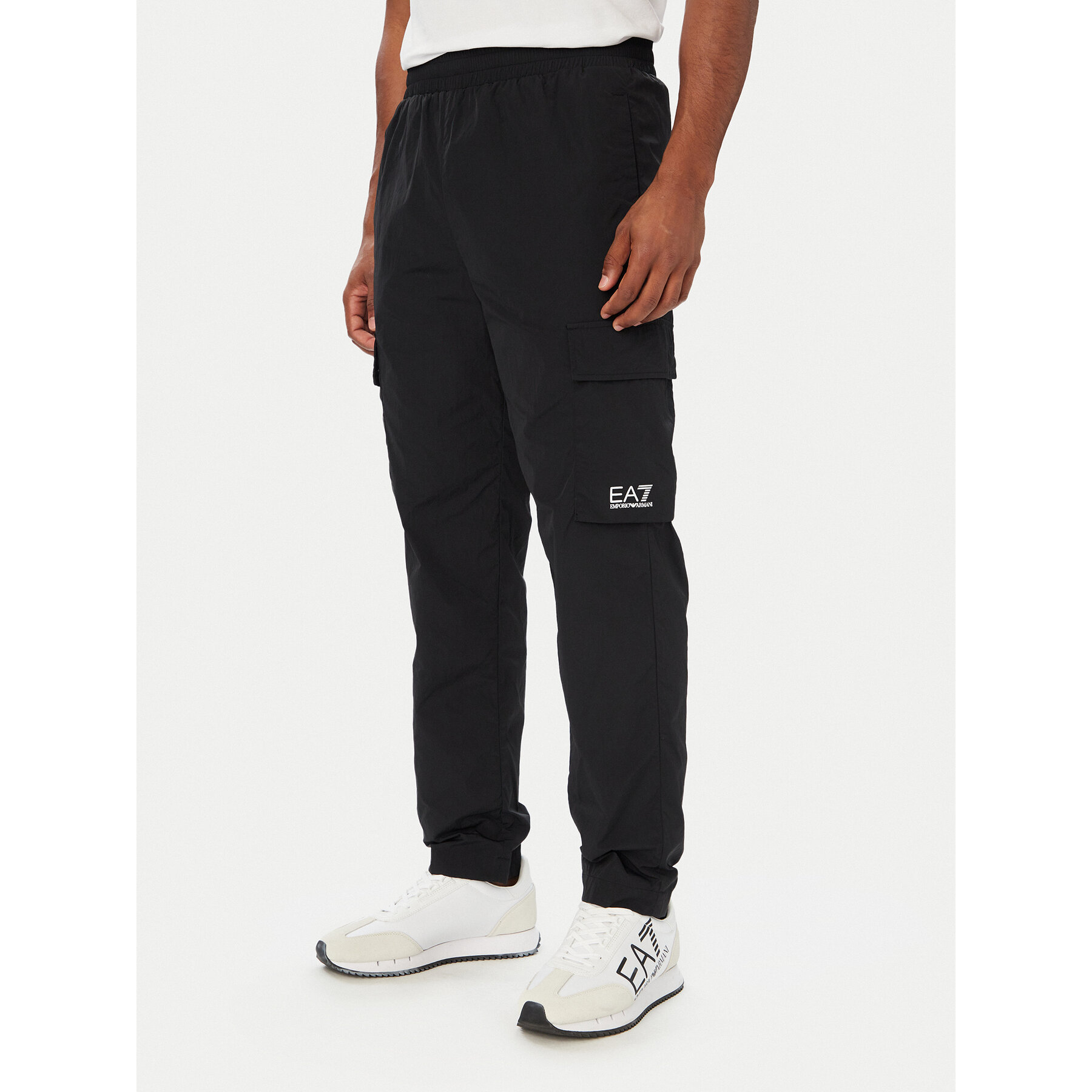 EA7 Emporio Armani Cargohose 7M002183 AF13190 UC001 Schwarz Regular Fit