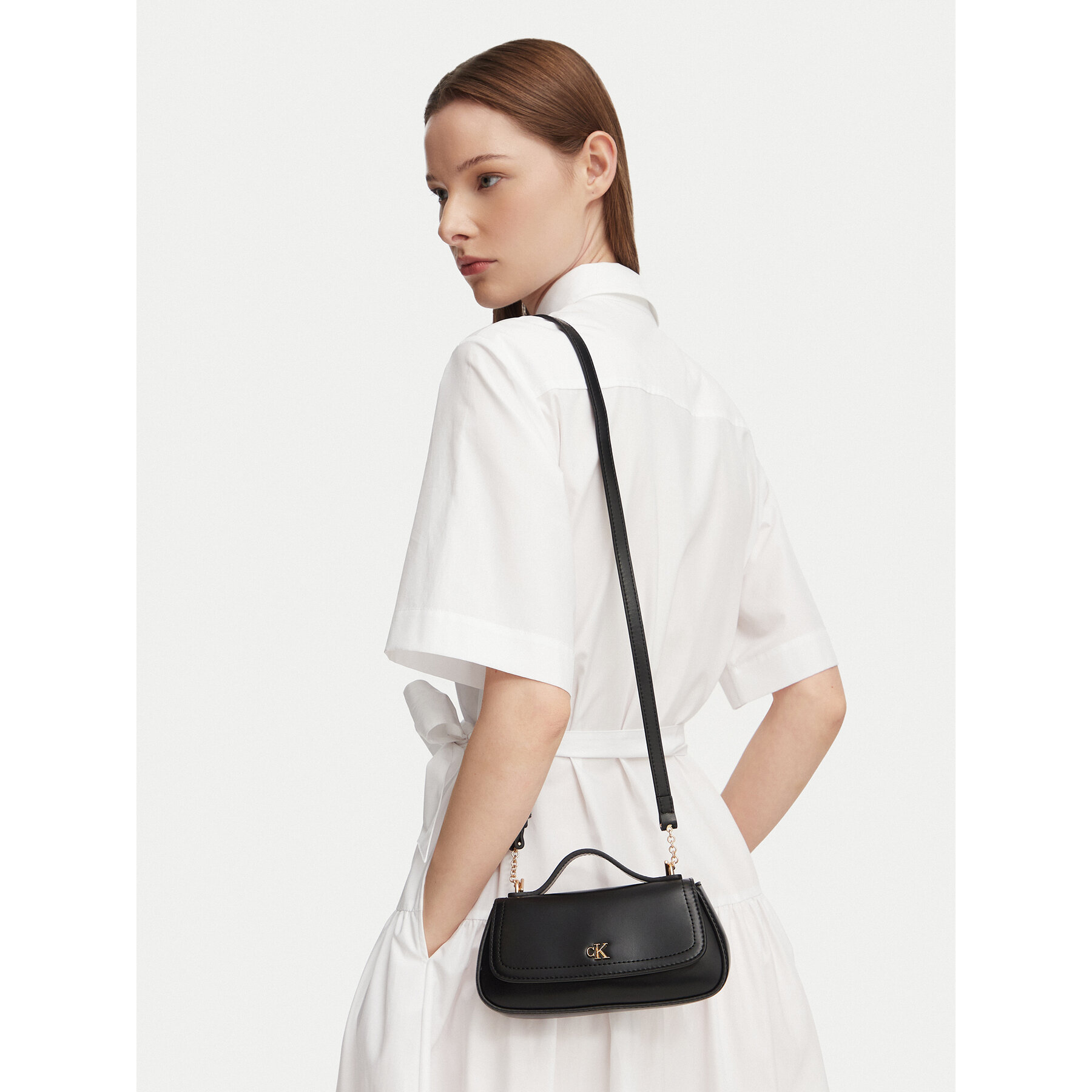 Ročna torba Calvin Klein LV04F3679G Črna
