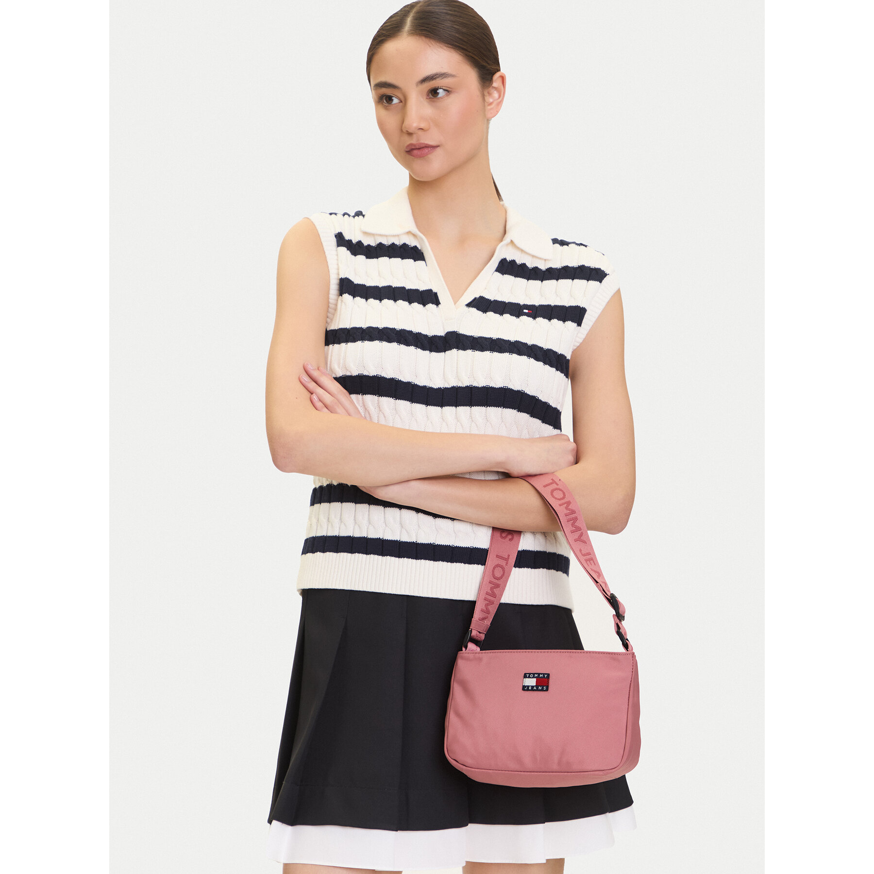 Torbica Tommy Jeans Tjw Daily Shoulder Bag AW0AW17544 Ružičasta