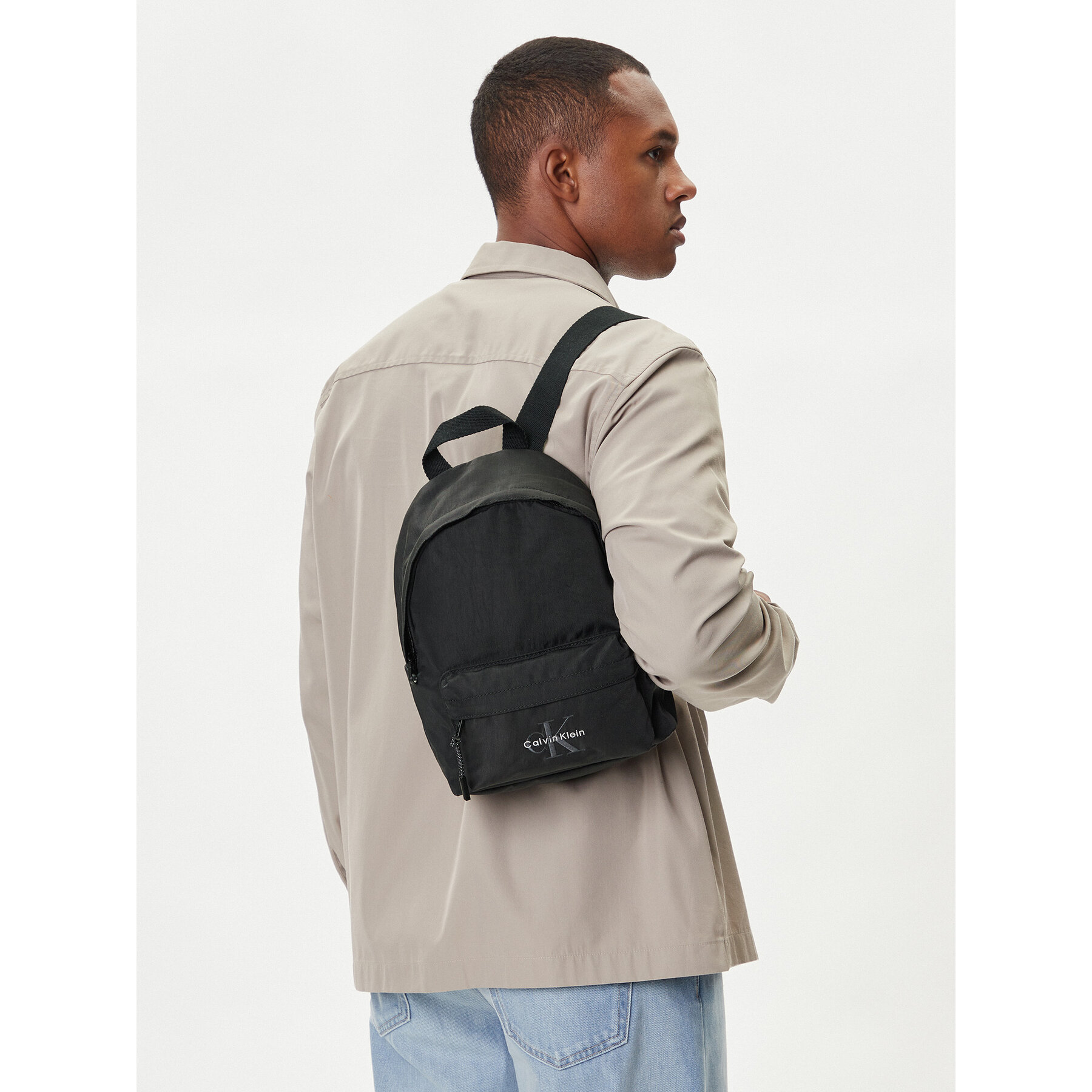 Ruksak Calvin Klein Bold Small Round Backpack LV04D3257G Crna