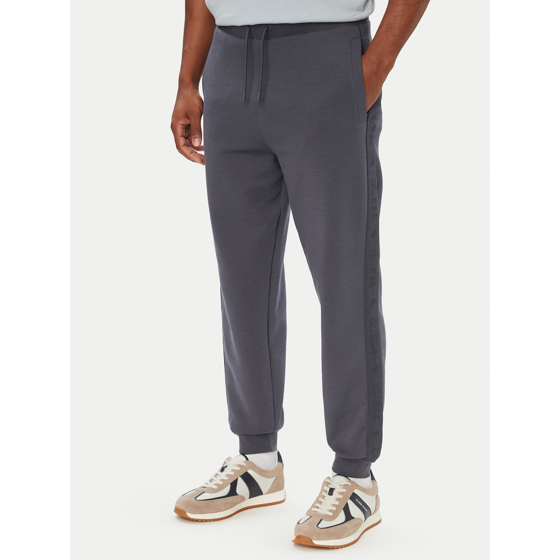 Guess Jogginghose Z6YB13 K4965 Blau Regular Fit