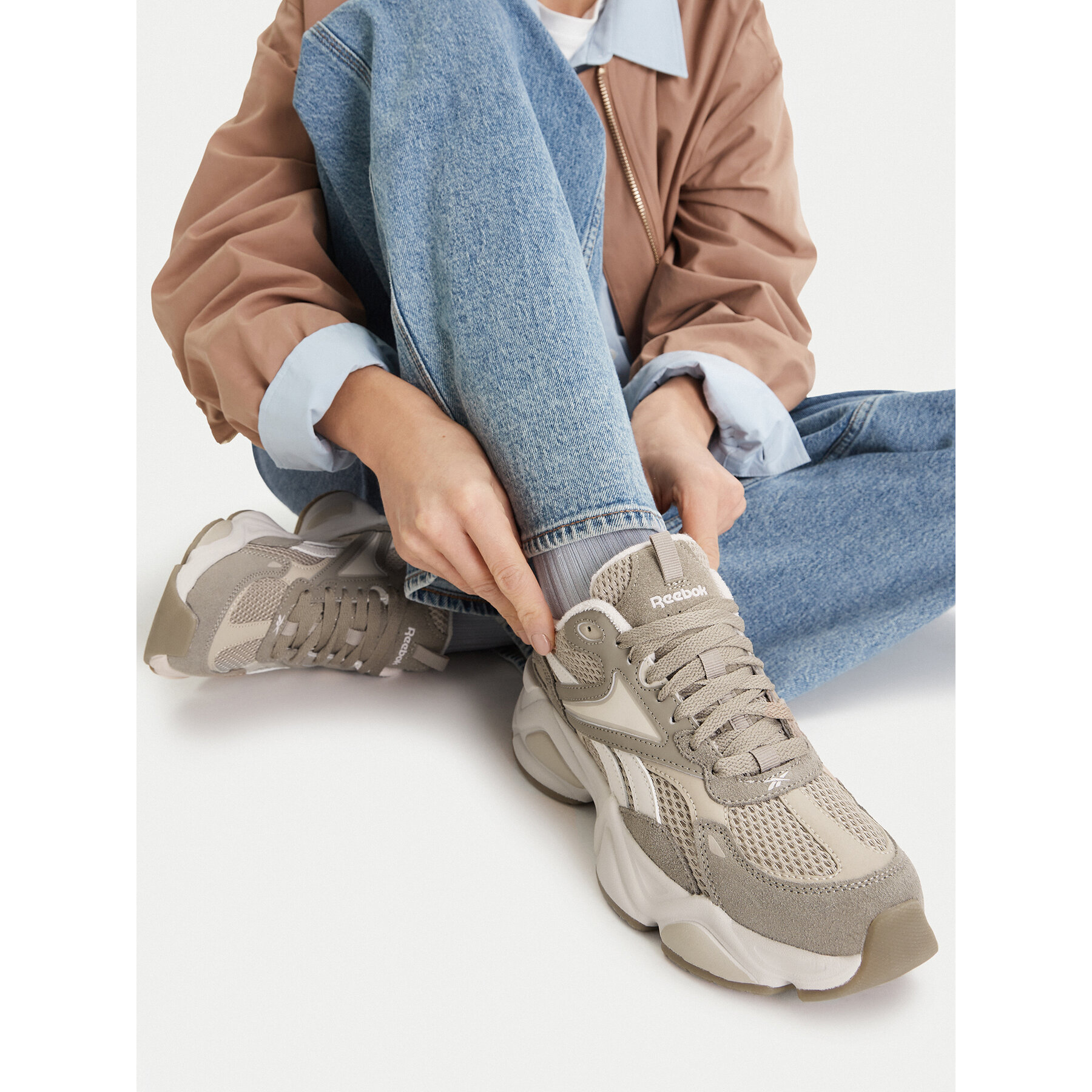 Sneakersy Reebok CEO-CHARGE AR30246WTCQ Hnedá