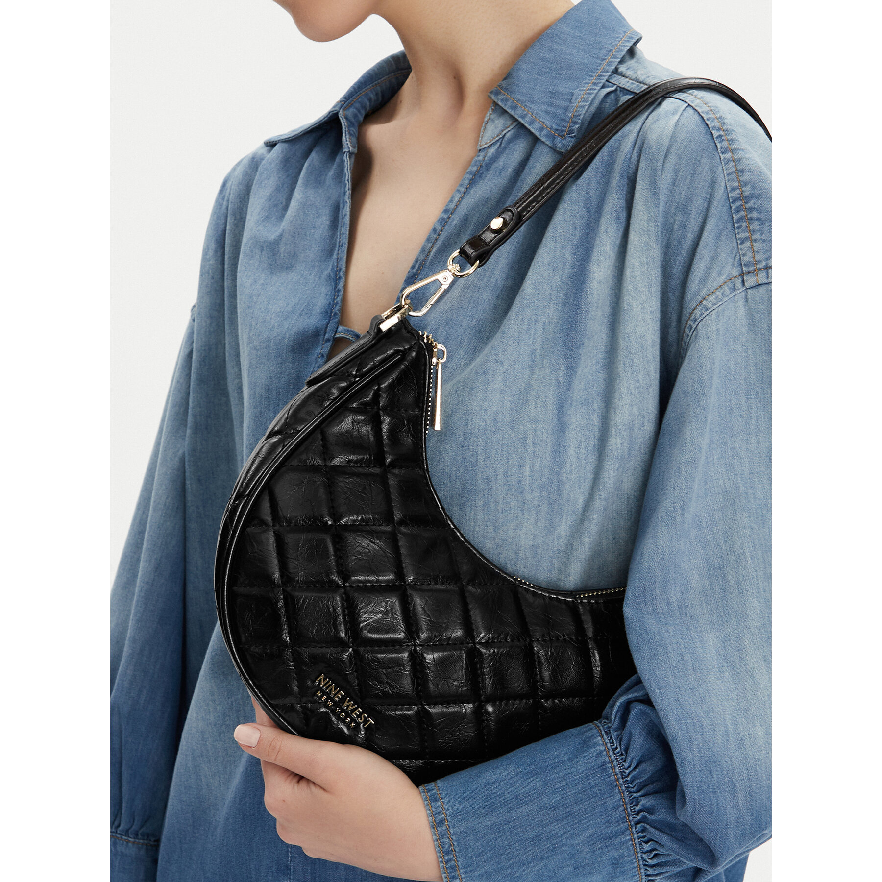 Ročna torba Nine West CEO-ROSE-LA374-4068 Črna