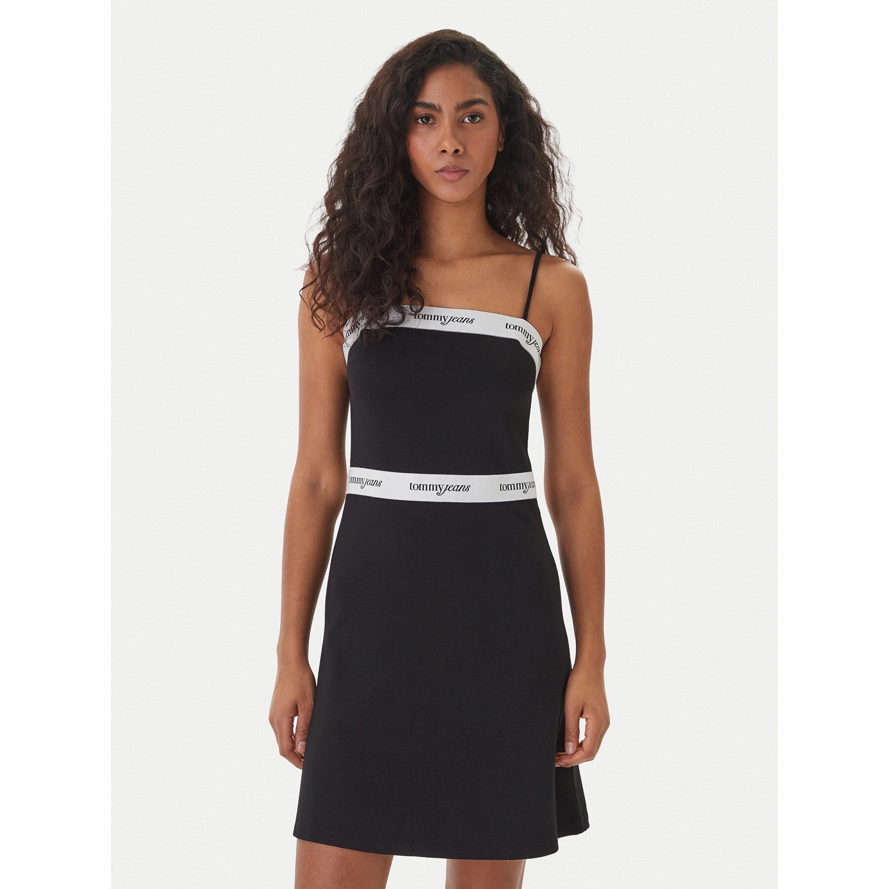 Tommy Jeans Kleid für den Alltag DW0DW22337 Schwarz Slim Fit