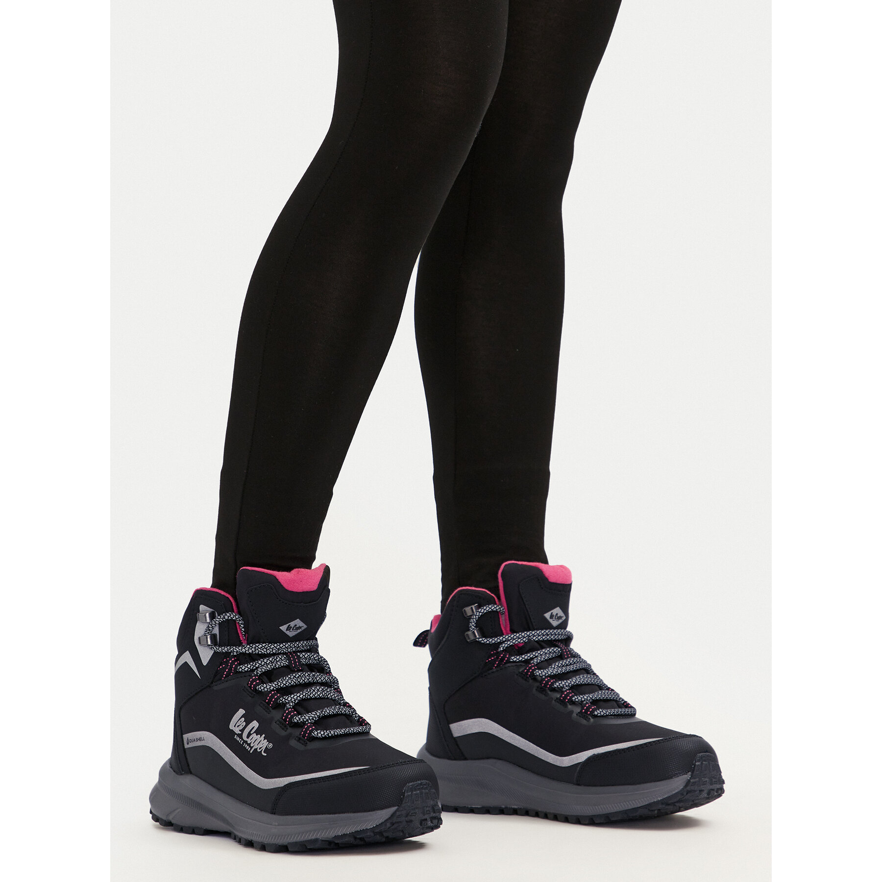 Outdoorová obuv Lee Cooper LCJ-24-01-2932LA Čierna