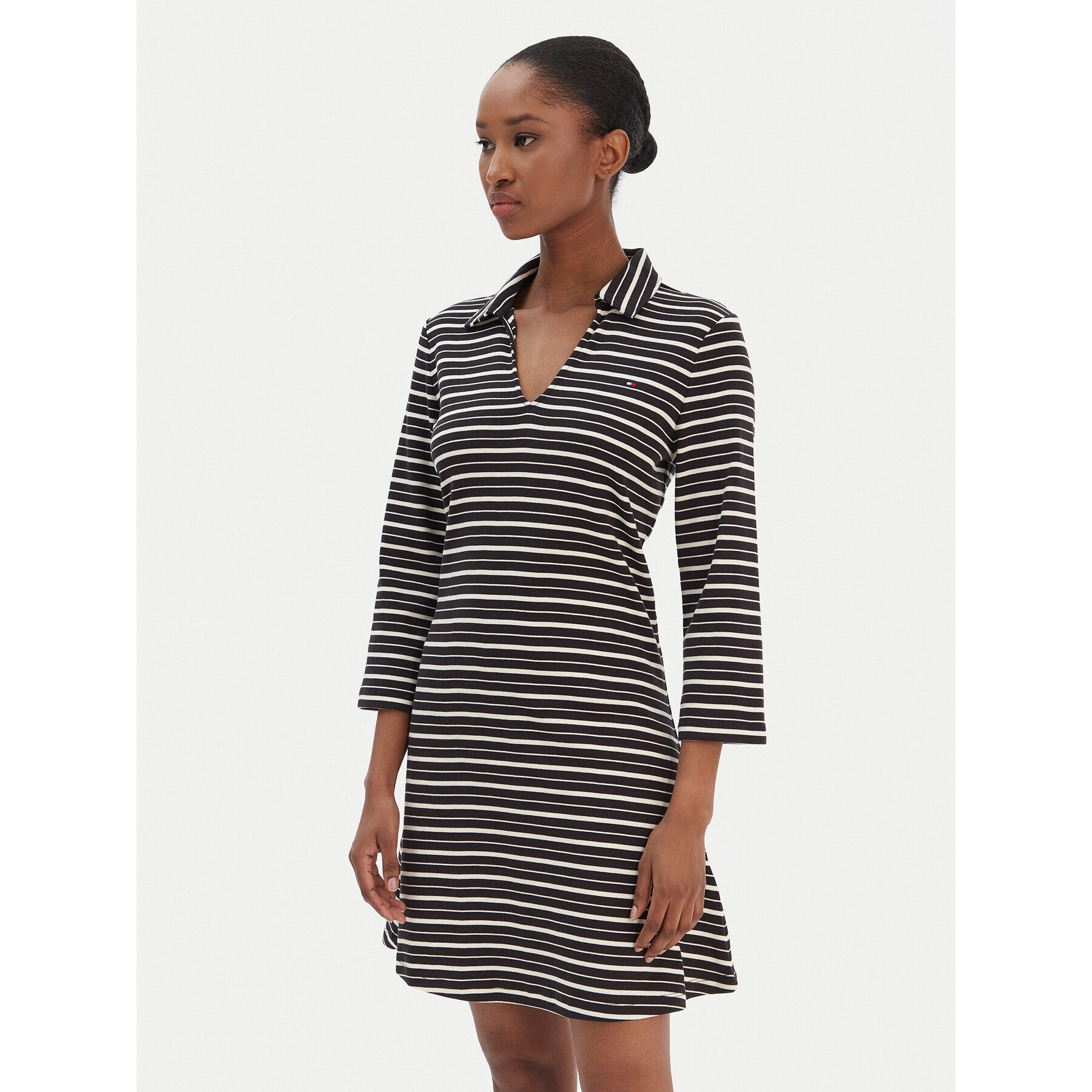 Tommy Hilfiger Kleid für den Alltag Modern Cody WW0WW47868 Schwarz Regular Fit