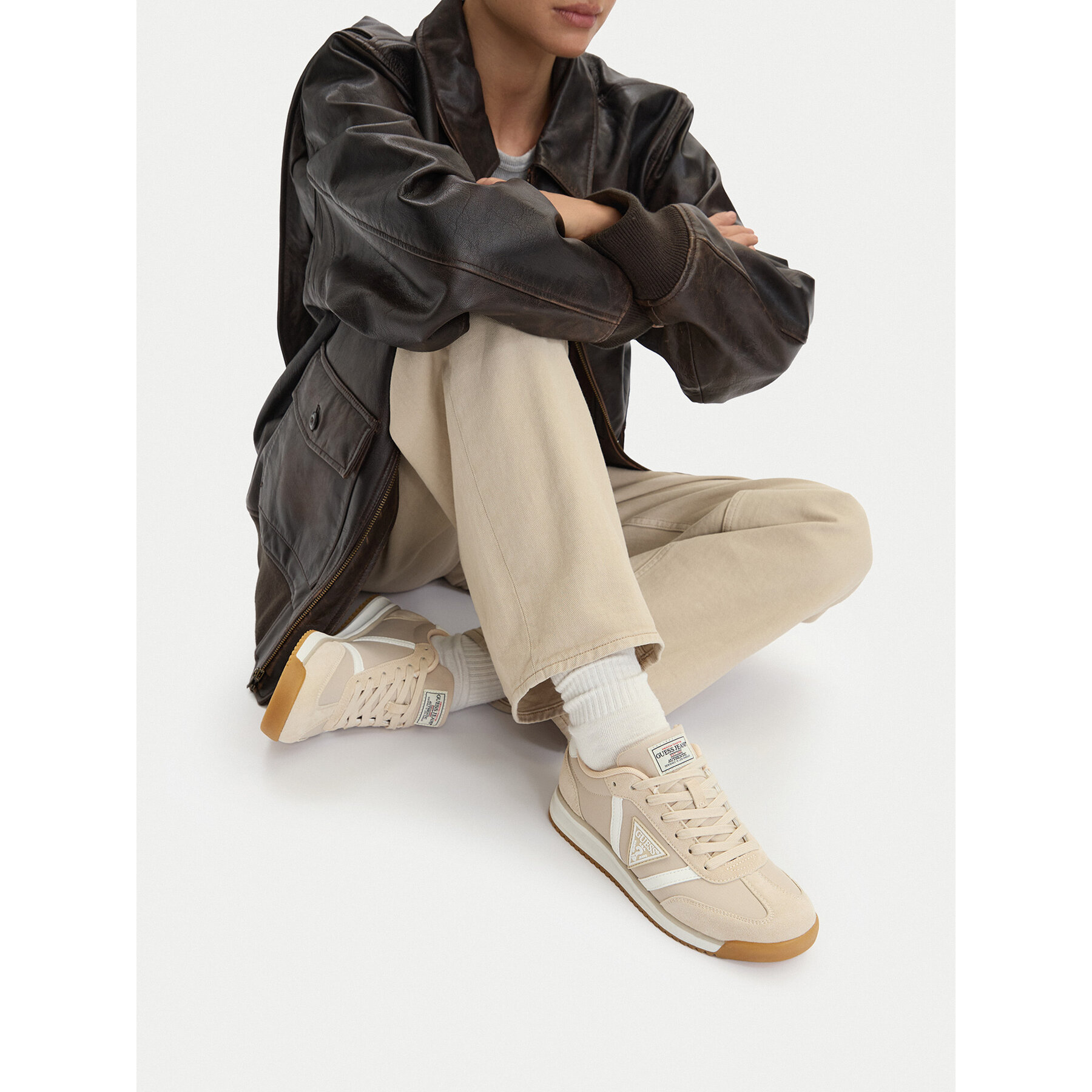 Tenisice Guess Jeans EO-GJ202505161-2 Bež