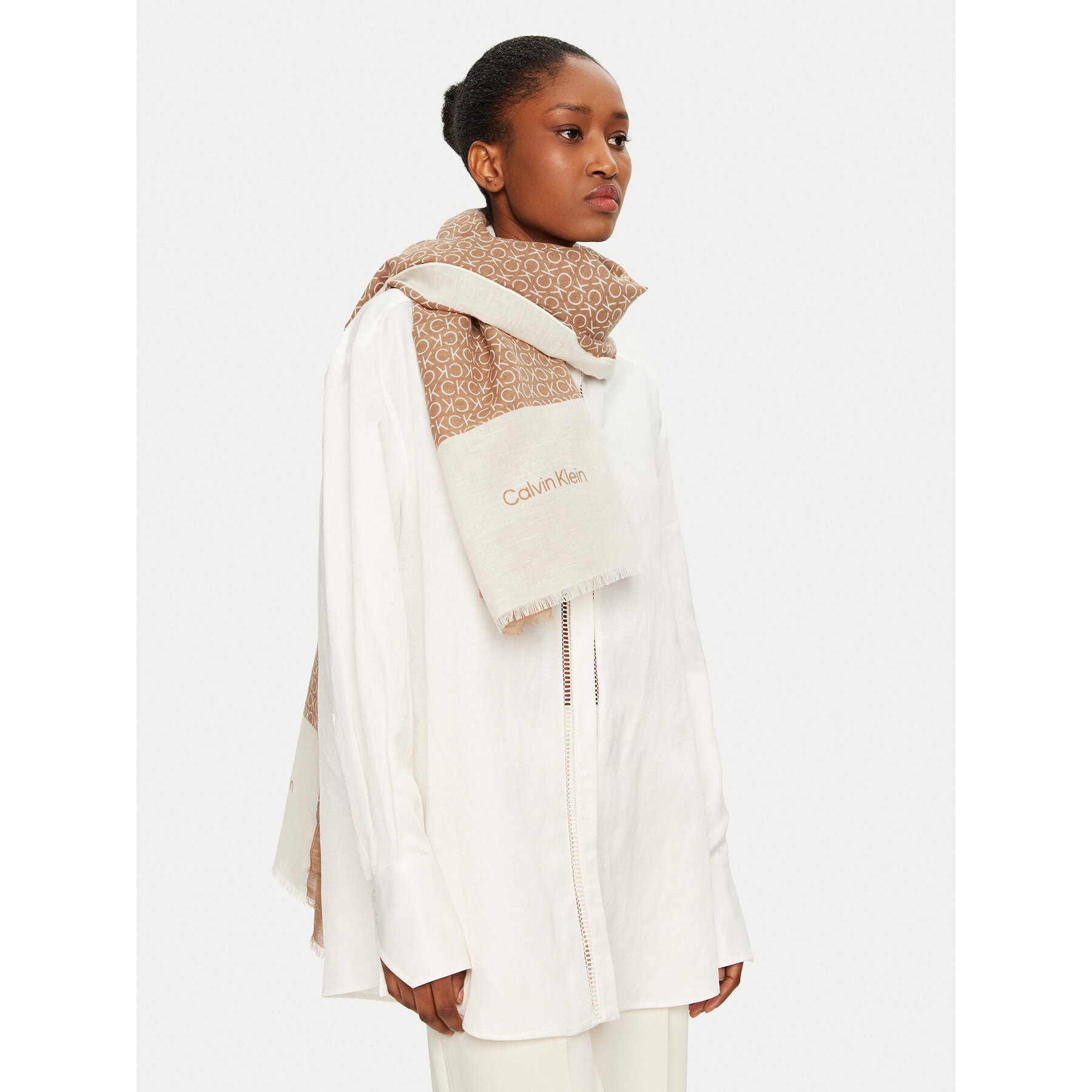 Šál Calvin Klein K60K612895 Béžová