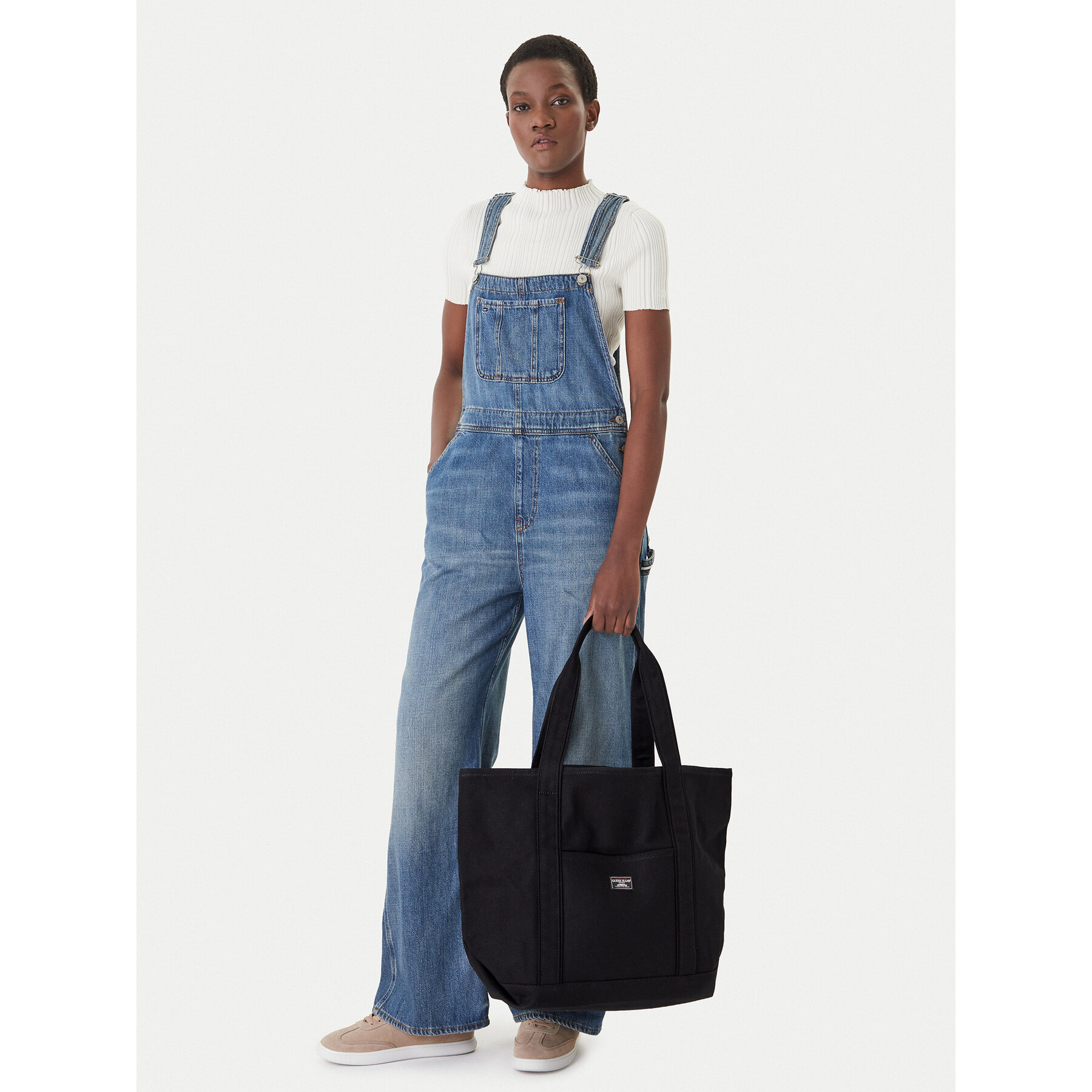 Kabelka Guess Jeans M6GZ24 WHFZ1 Čierna