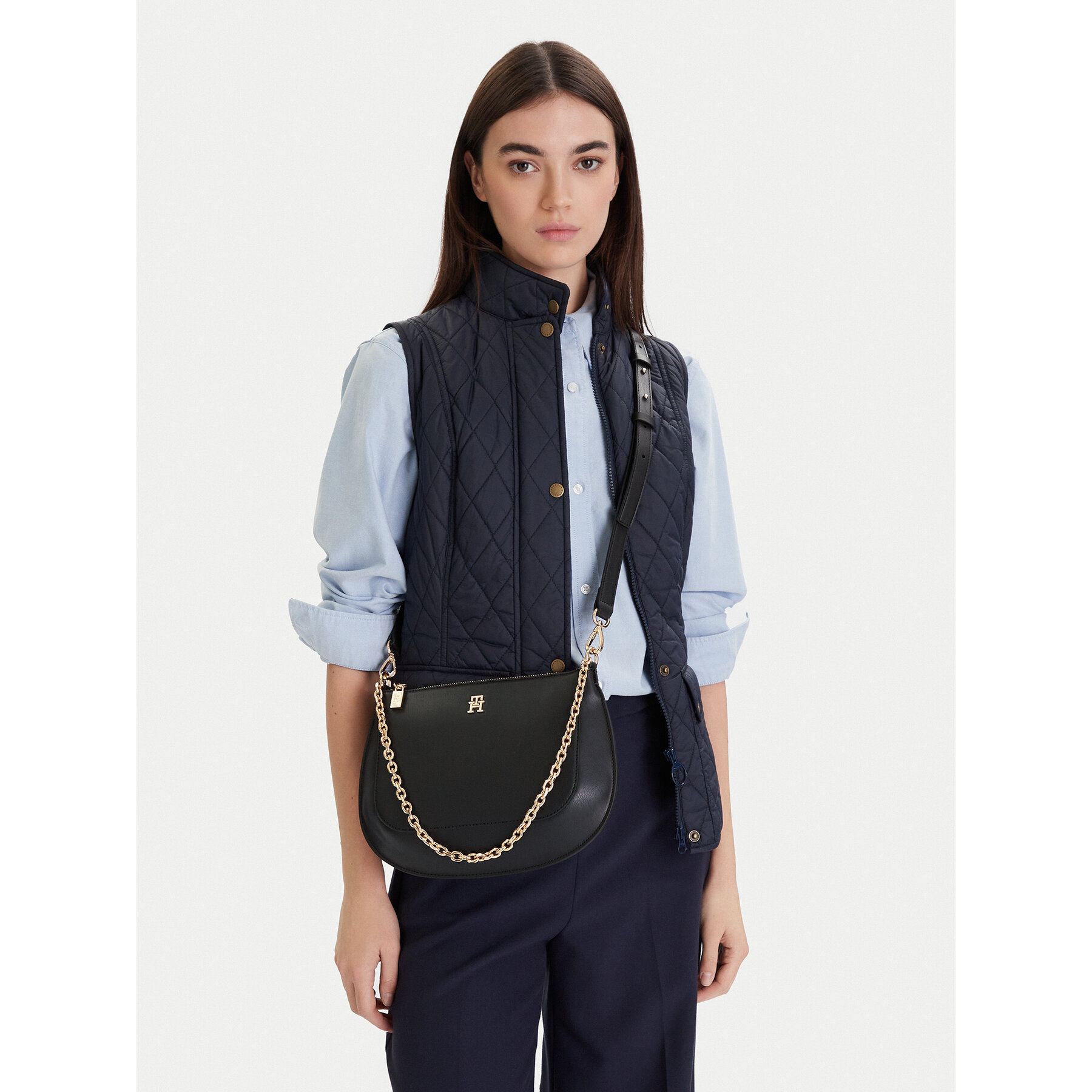 Дамска чанта Tommy Hilfiger Th Glam Conv Med Crossover AW0AW18143 Черен