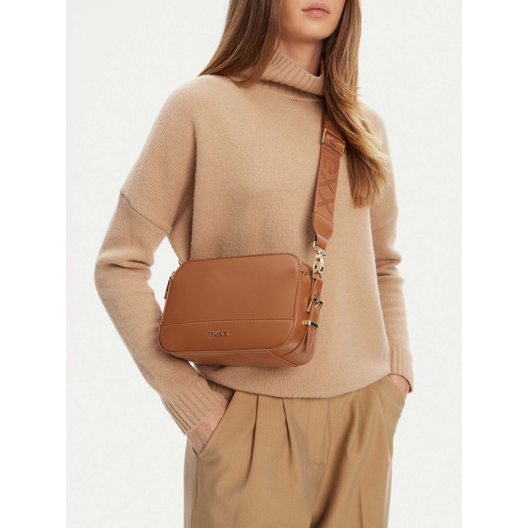 Дамска чанта MEXX CEO-MEXX-S-001-08 Кафяв