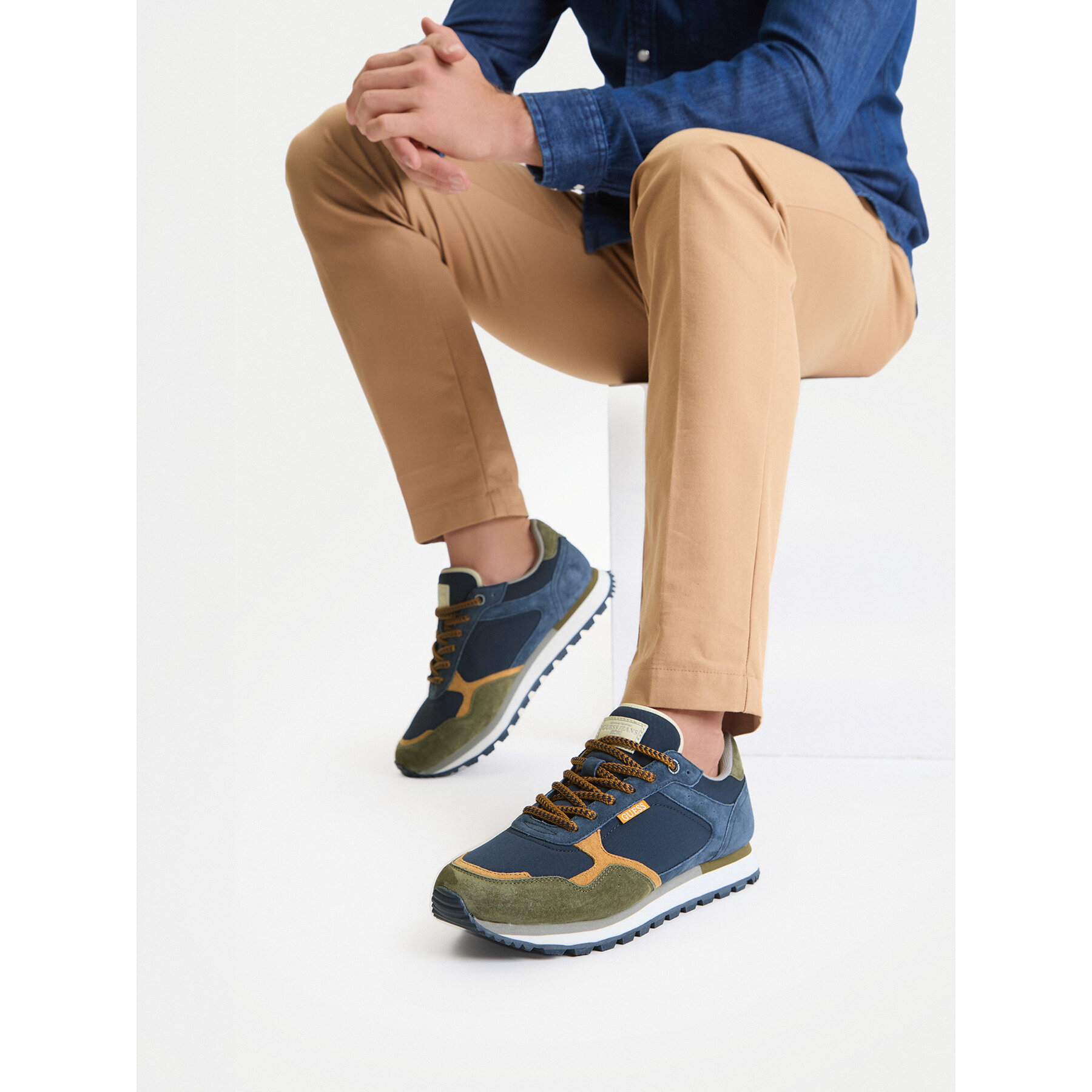 Tenisice Guess Jeans CWBEO-ETIENNE-01 Tamnoplava