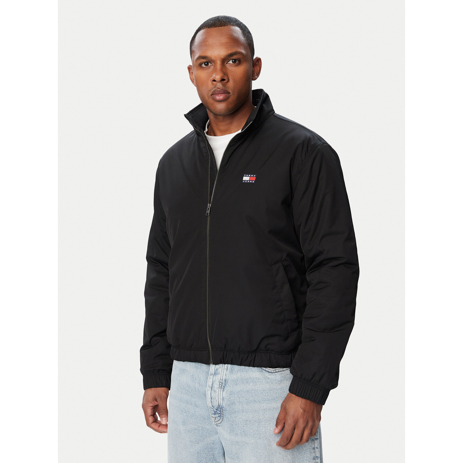 Tommy Jeans Übergangsjacke DM0DM21936 Schwarz Regular Fit