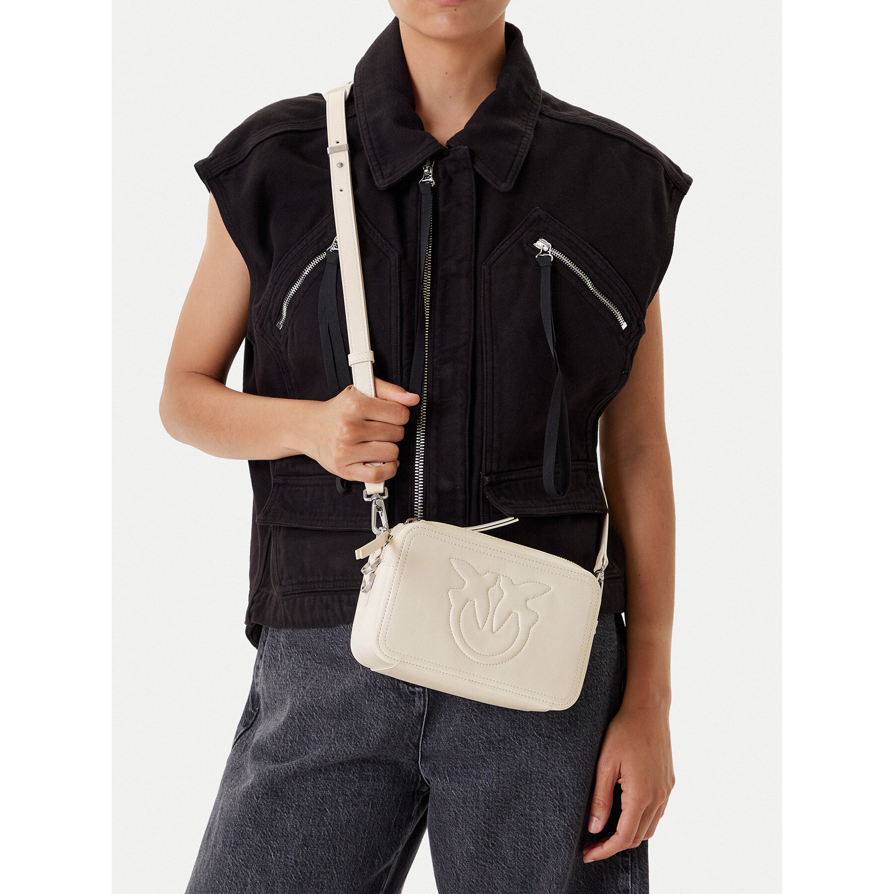 Geantă PINKO Carrie Camera Bag Classic PE 25 PLTT 104336 A26J Écru