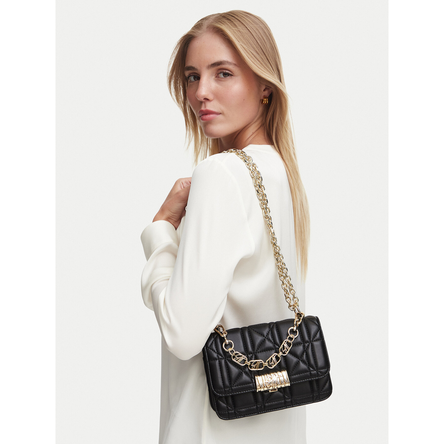 Дамска чанта Steve Madden 13002588 Черен