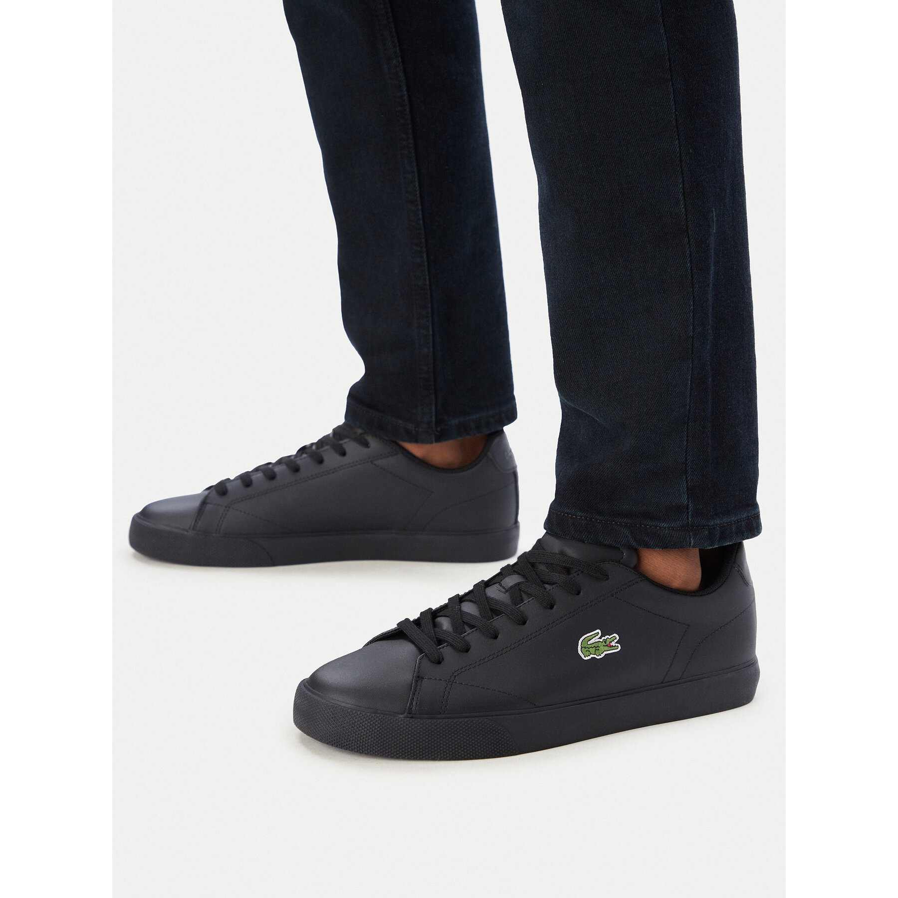 Sneakersy Lacoste 52CMA0005 Černá