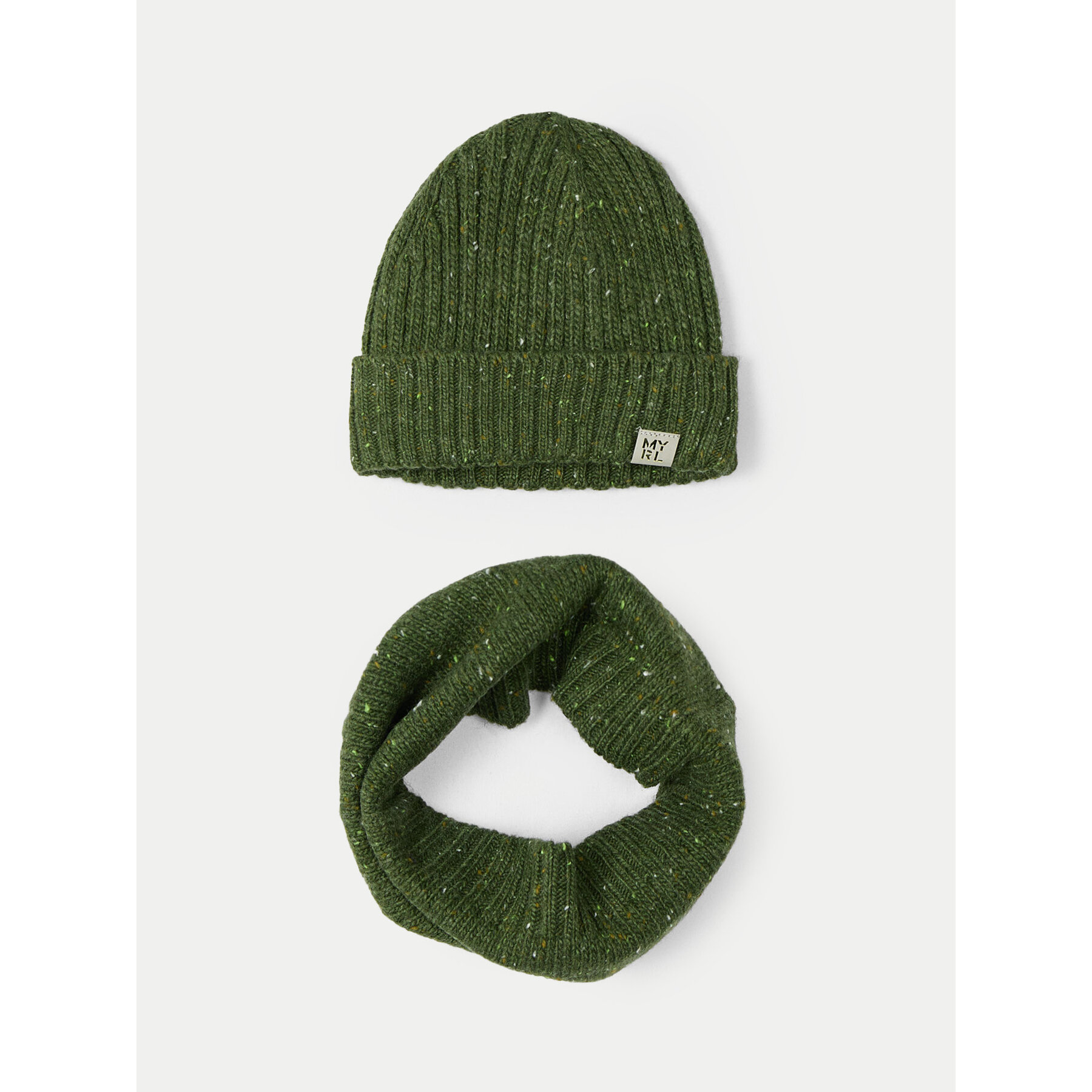 Set: gorro y bufanda de tubo Mayoral 10824 Verde