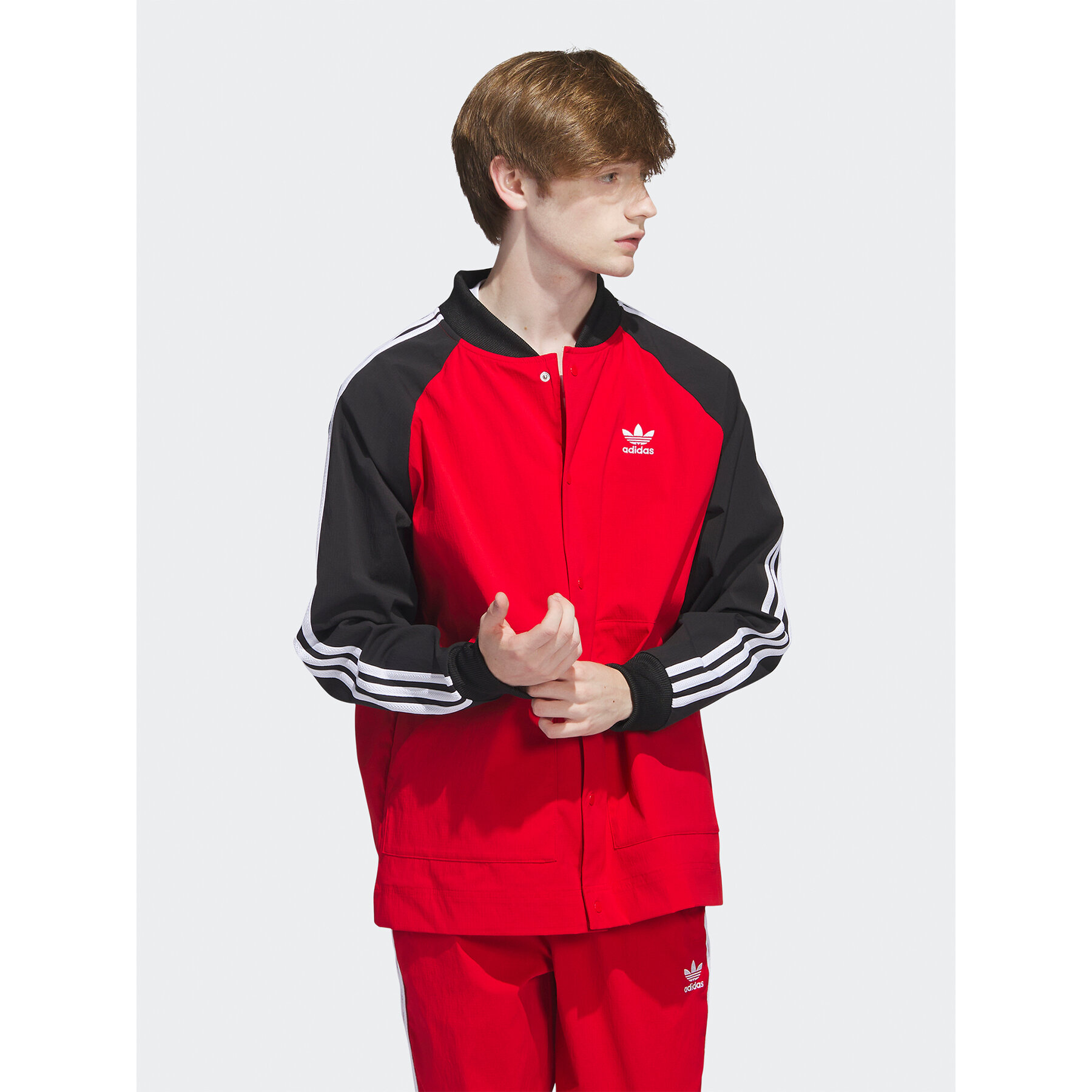 adidas Bomberjacke IC5542 Rot Regular Fit
