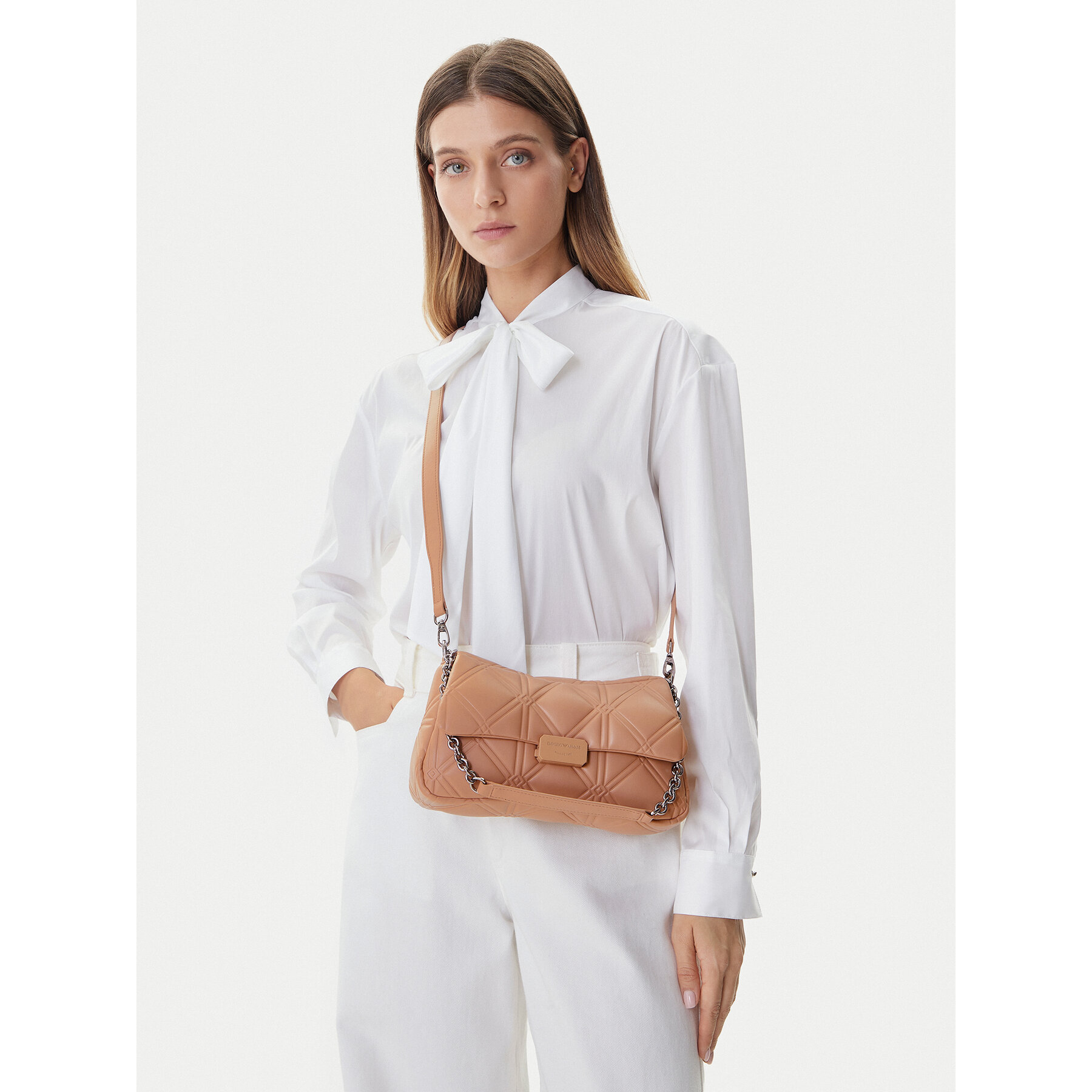 Torbica Emporio Armani EW002644 AF18575 U6078 Smeđa