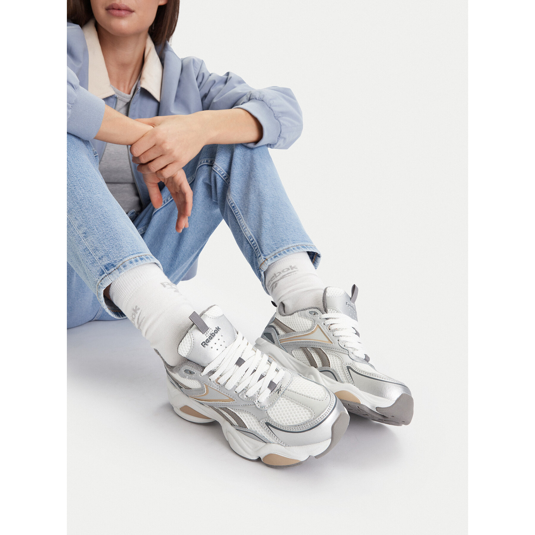 Sneakersy Reebok CHARGE AR30246WSWT Biela