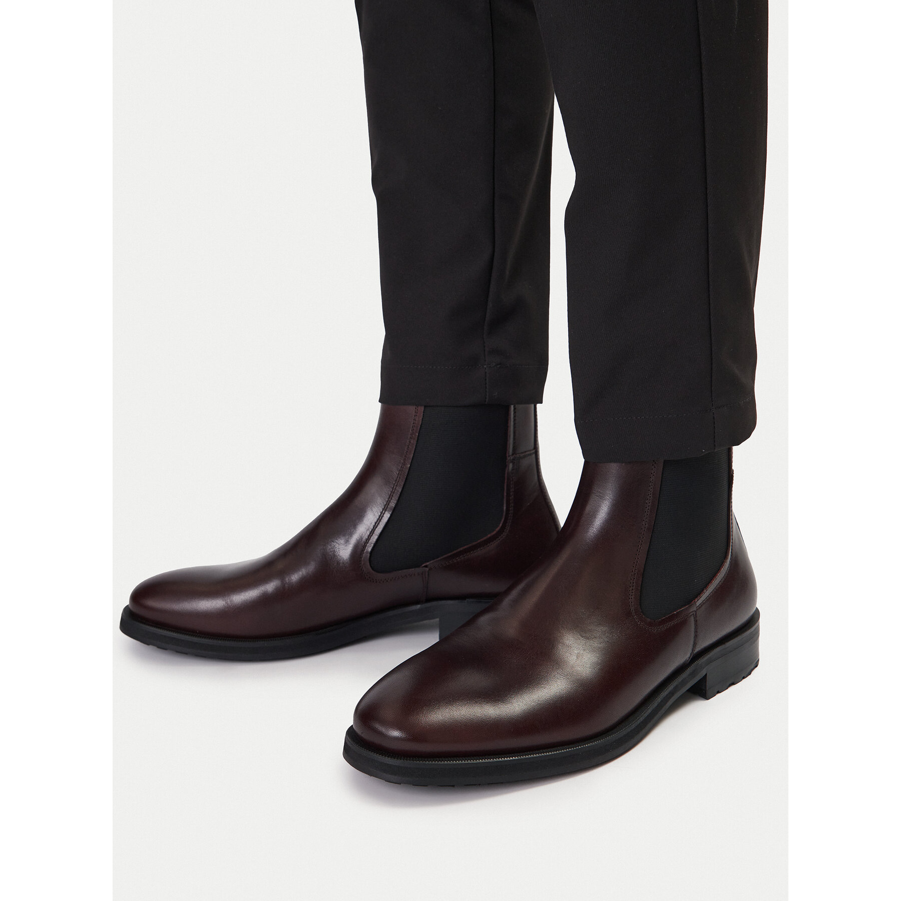 Členková obuv s elastickým prvkom Vagabond Shoemakers Brian 6094-101-31 Hnedá