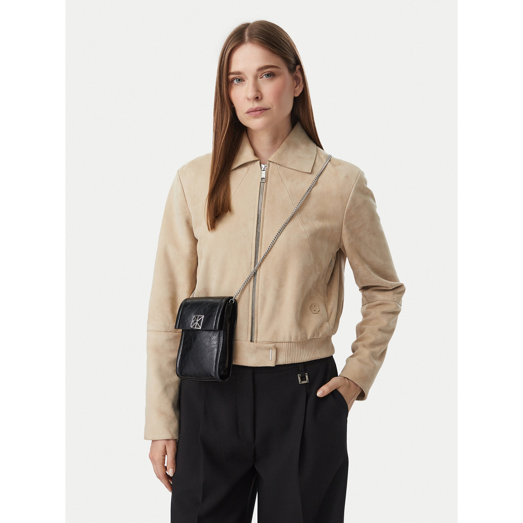 Taška na telefón Calvin Klein LV04F1214G Čierna
