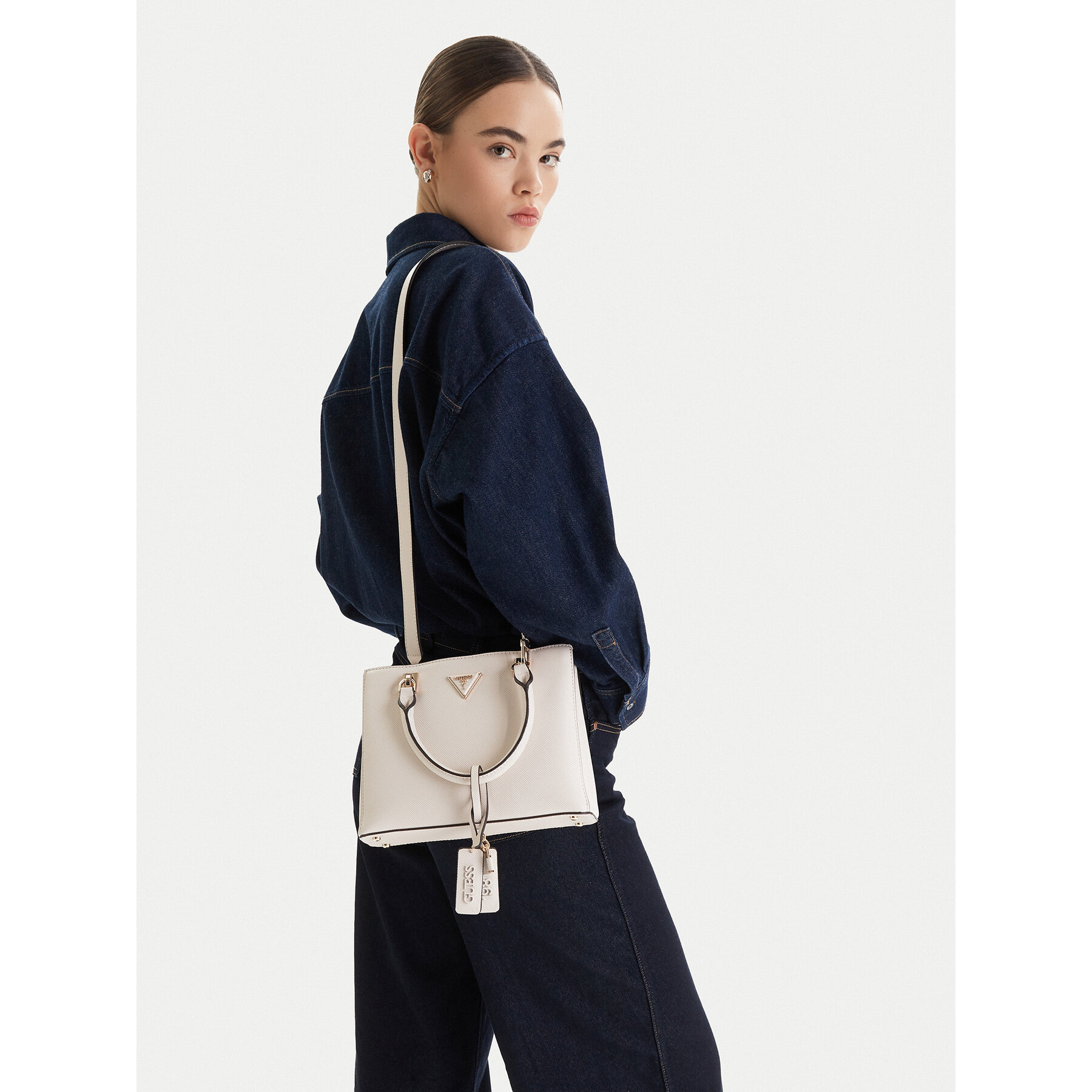 Дамска чанта Guess Noelle II HWZG96 72050 Бежов