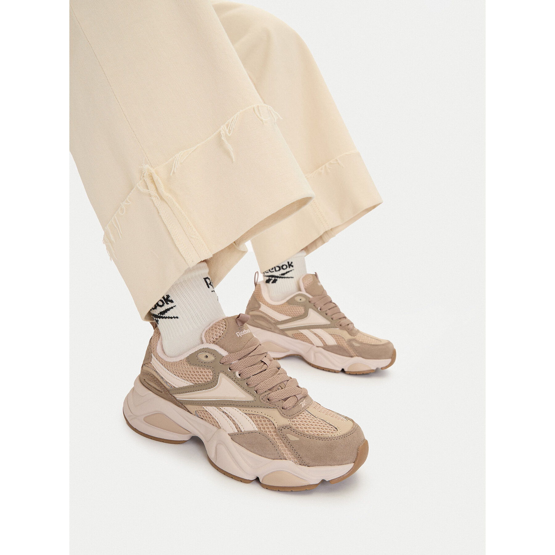 Sneakers Reebok CWB-CHARGE AR30246WTCQ Bej