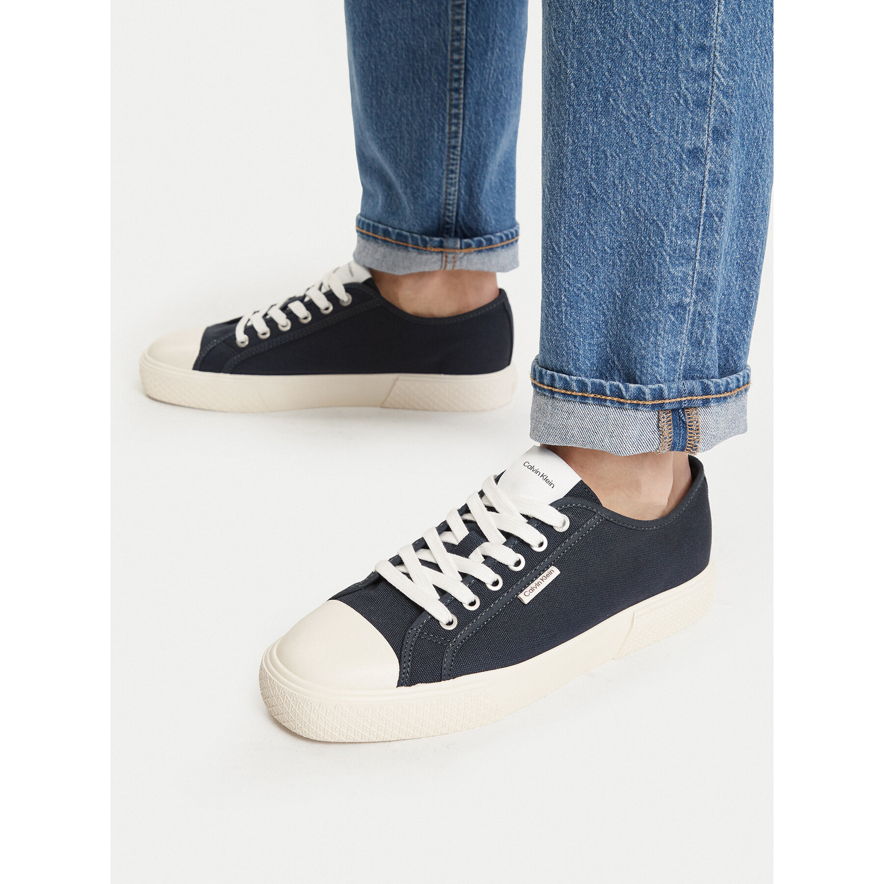 Kedas Calvin Klein Vulc Laceup Cv HM0HM02121 Tumši zils