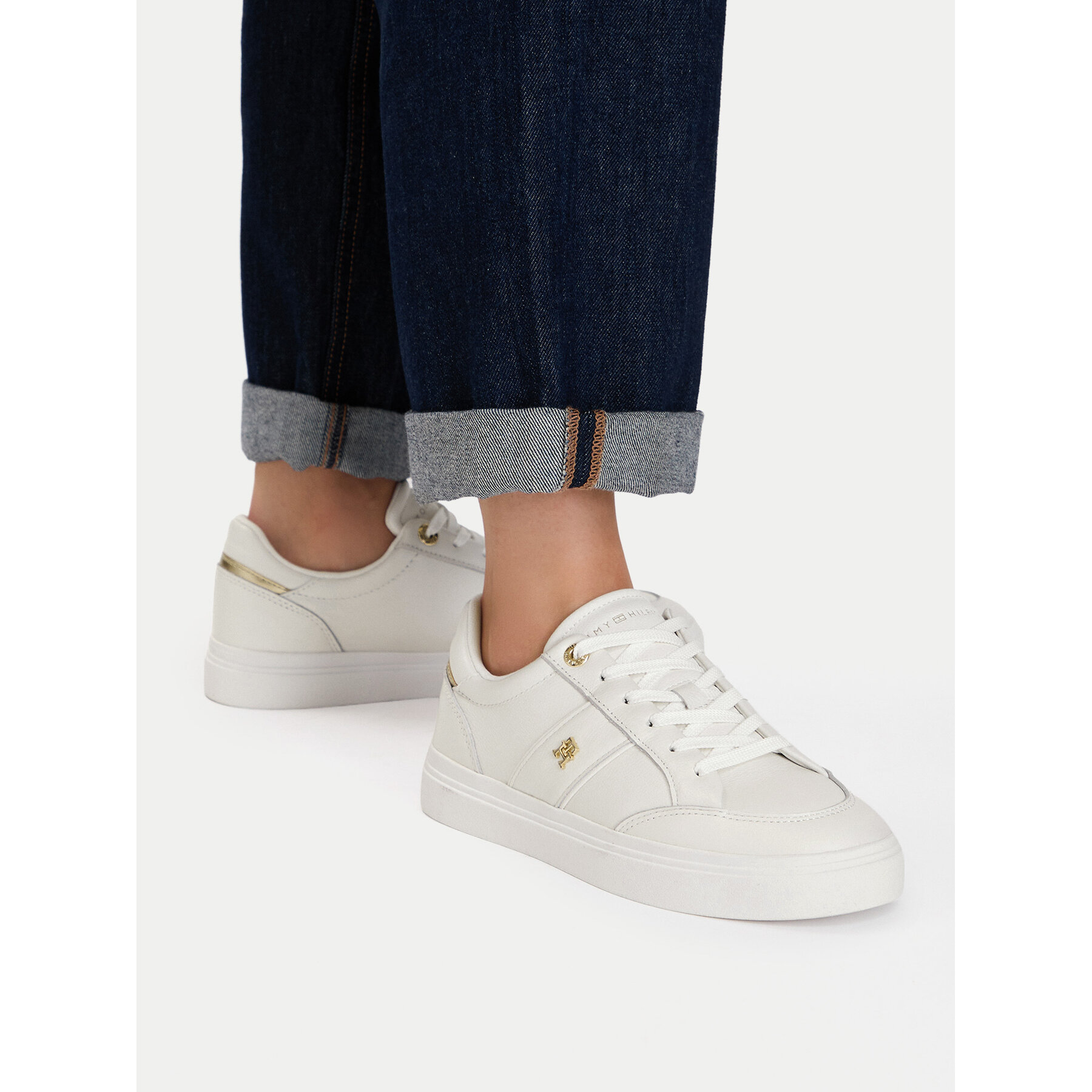 Sneakersy Tommy Hilfiger Th Feminine Cupsole FW0FW09600 Biela