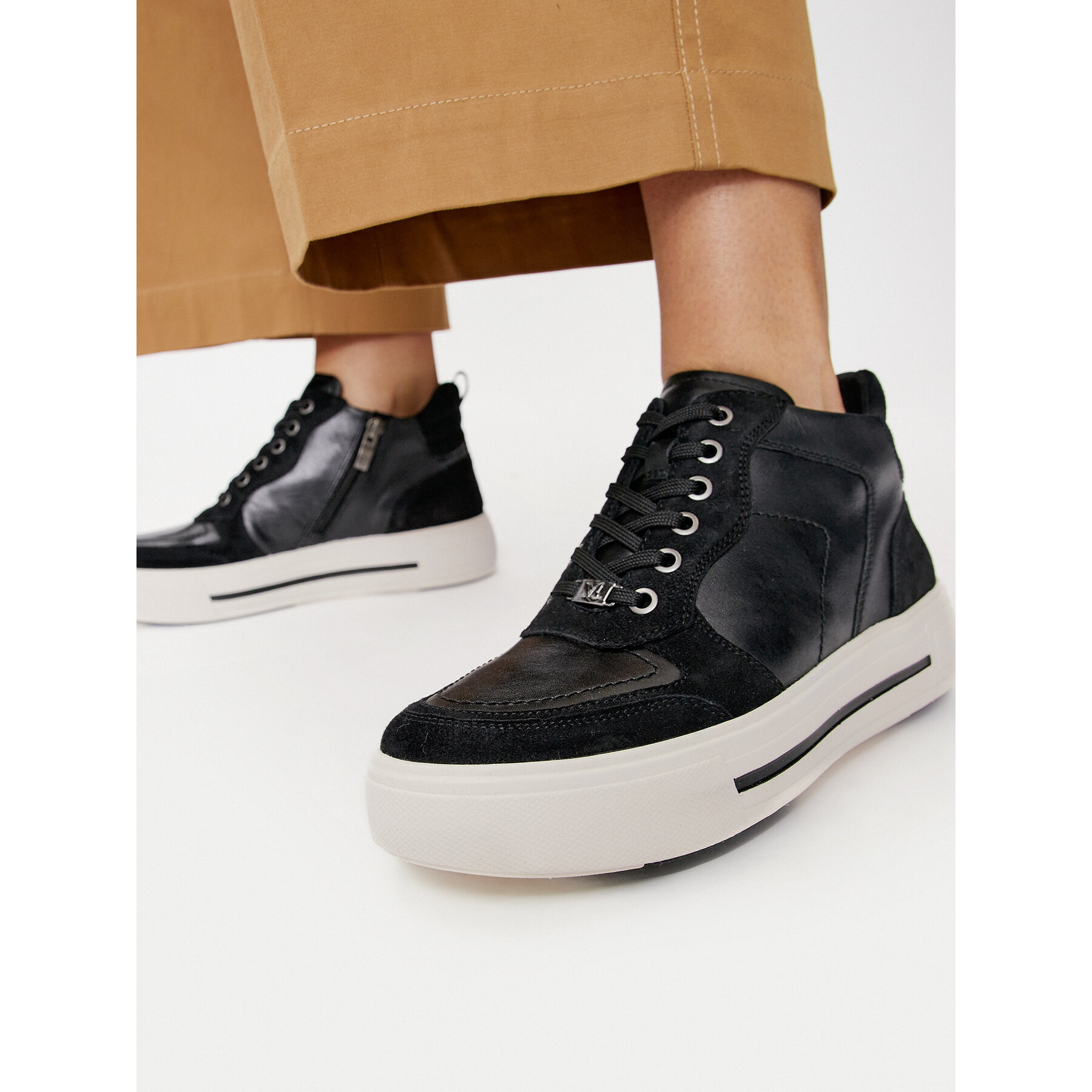 Sneakersy Caprice 9-25151-43 Čierna
