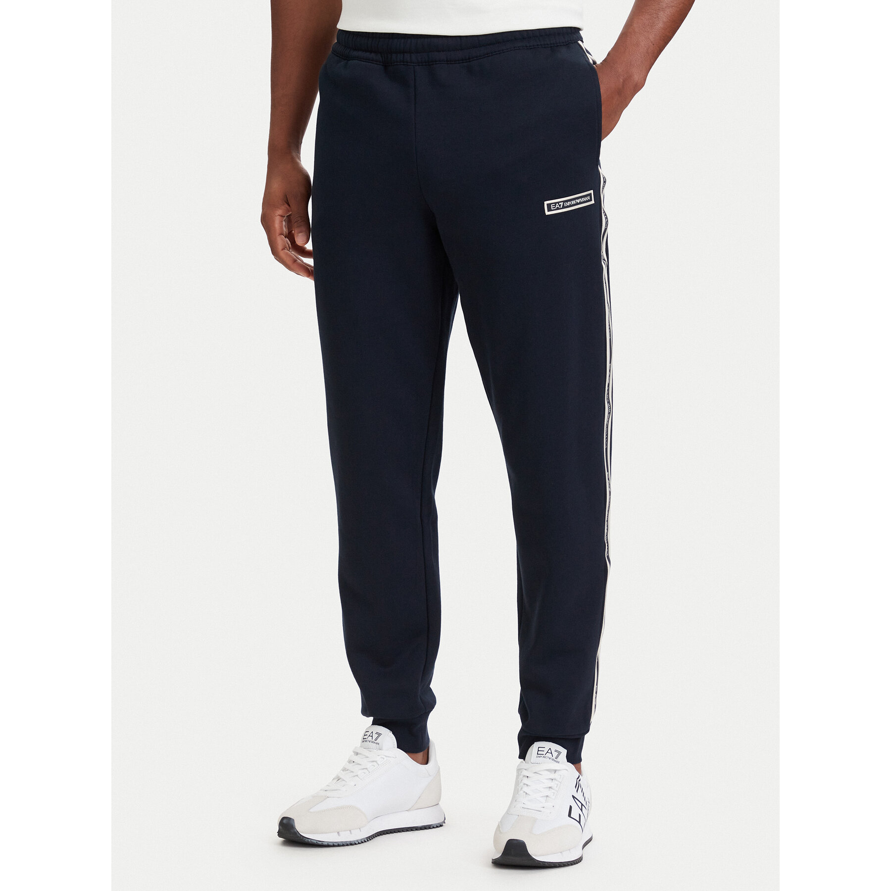 EA7 Emporio Armani Jogginghose 7M002198 AF10377 UB102 Dunkelblau Slim Fit
