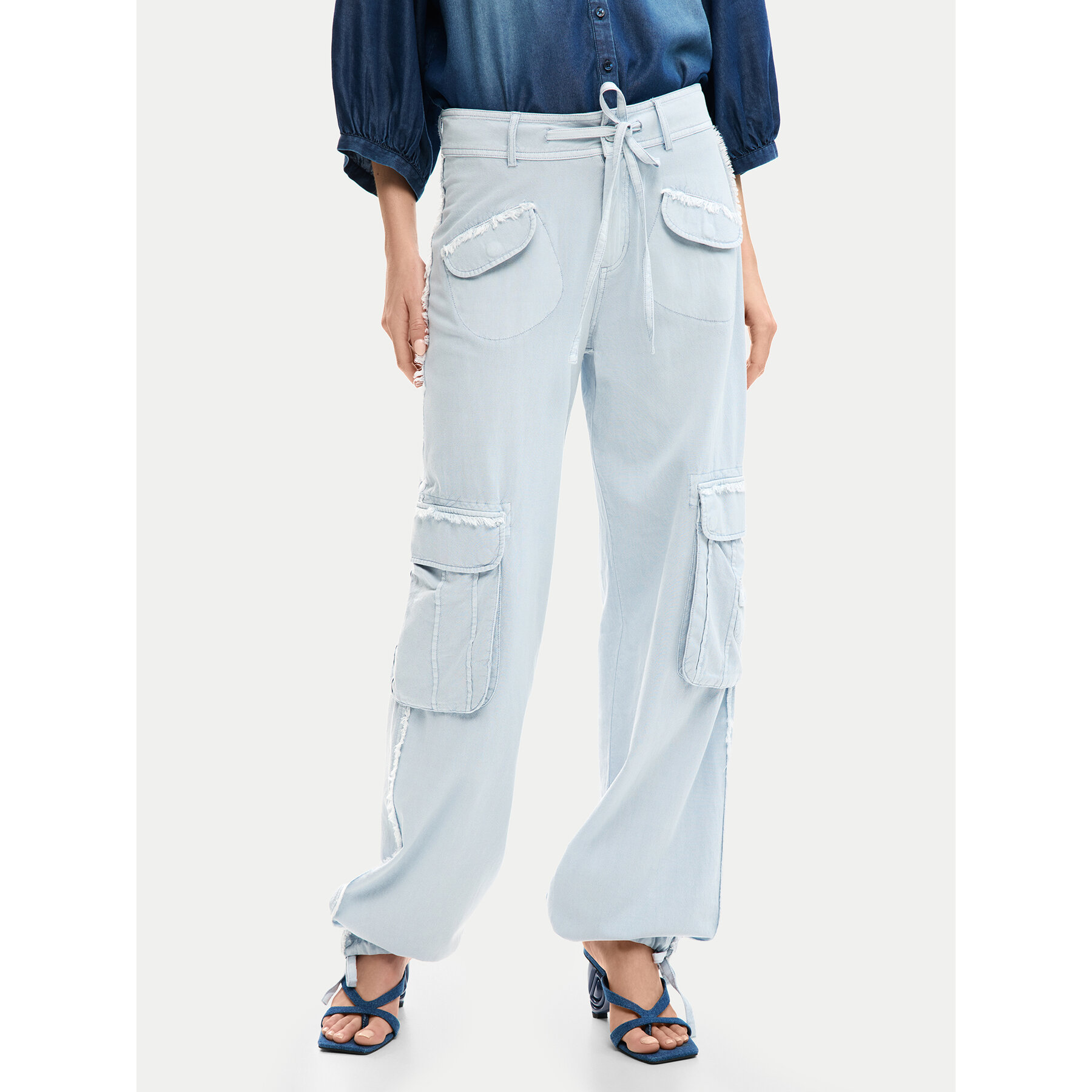 Desigual Stoffhose 26SWPW25 Blau Regular Fit