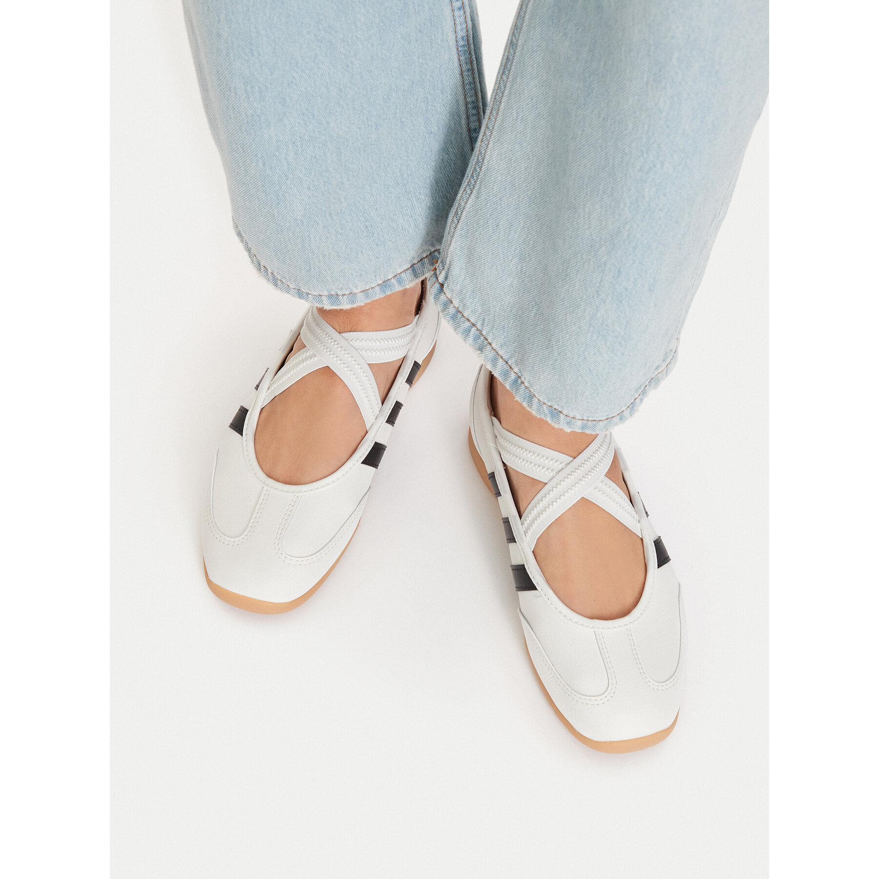 Baleríny adidas Barreda Mary Jane Shoes Junior JP6736 Biela