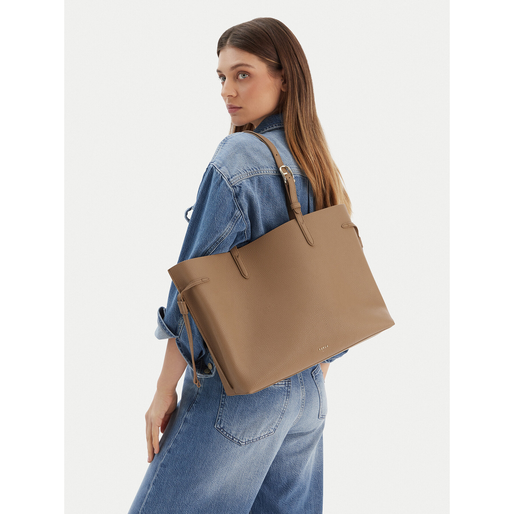 Borsetta Furla Ava L WB02001 BX4329 CN 4619S Marrone