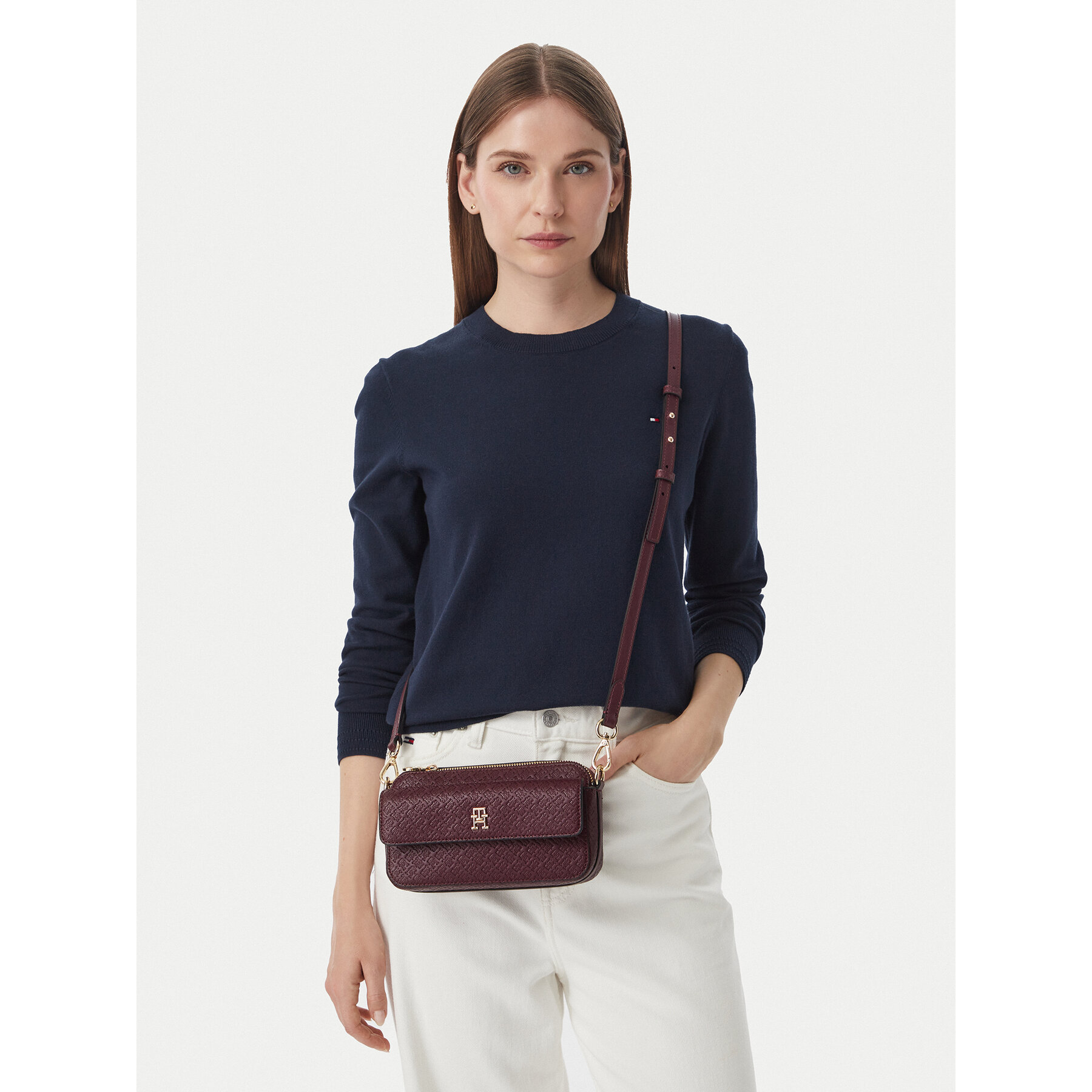 Geantă Tommy Hilfiger Th Icon Camera Bag Mono AW0AW18922 Vișiniu