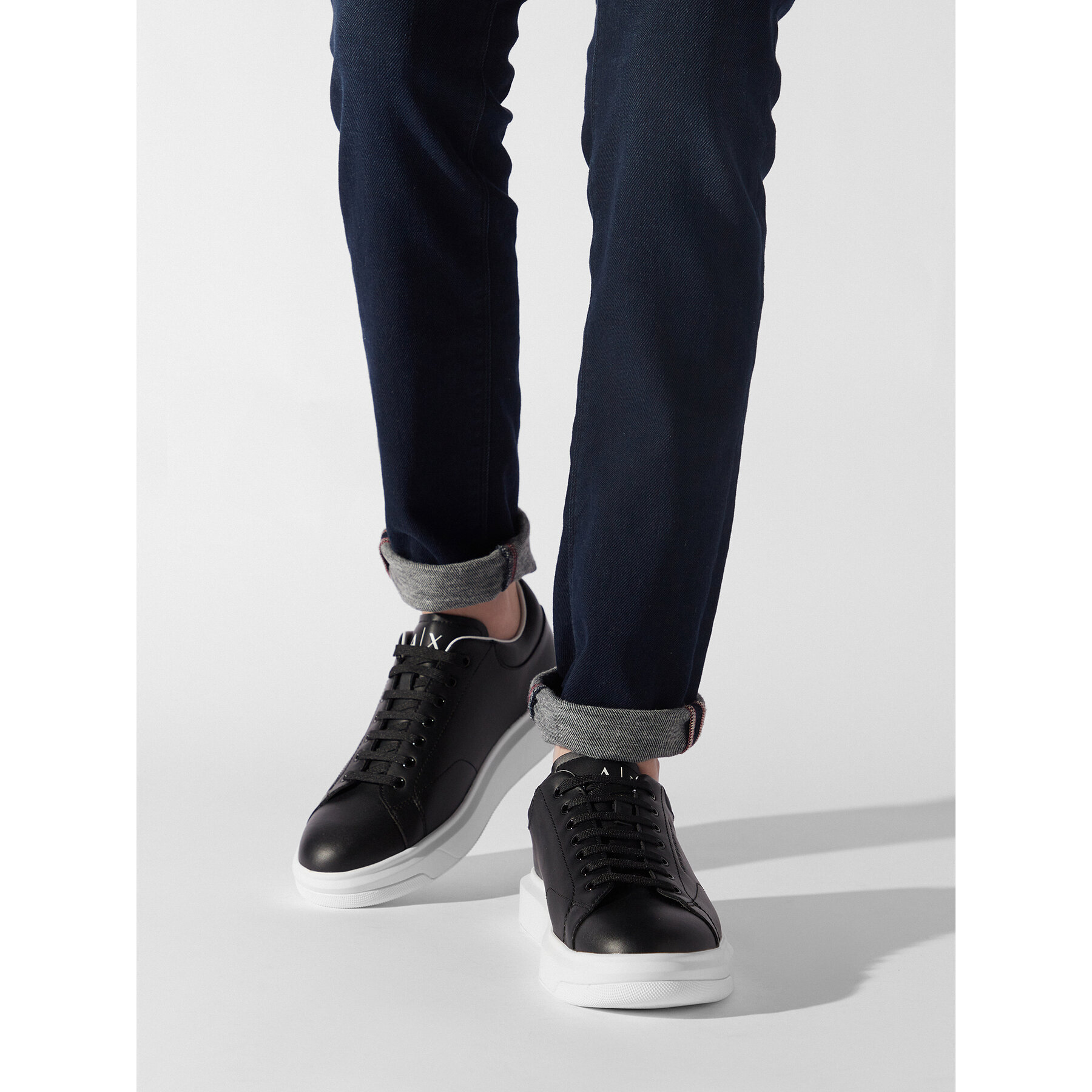 Tenisice Armani Exchange XUX123 XV534 00002 Crna