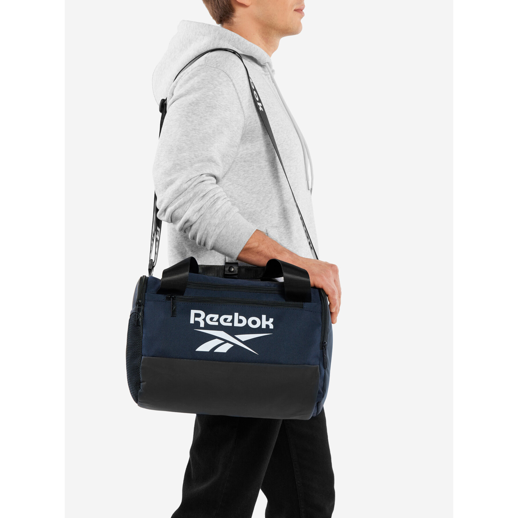 Športová taška Reebok RBK-035-CCC-05 Tmavomodrá