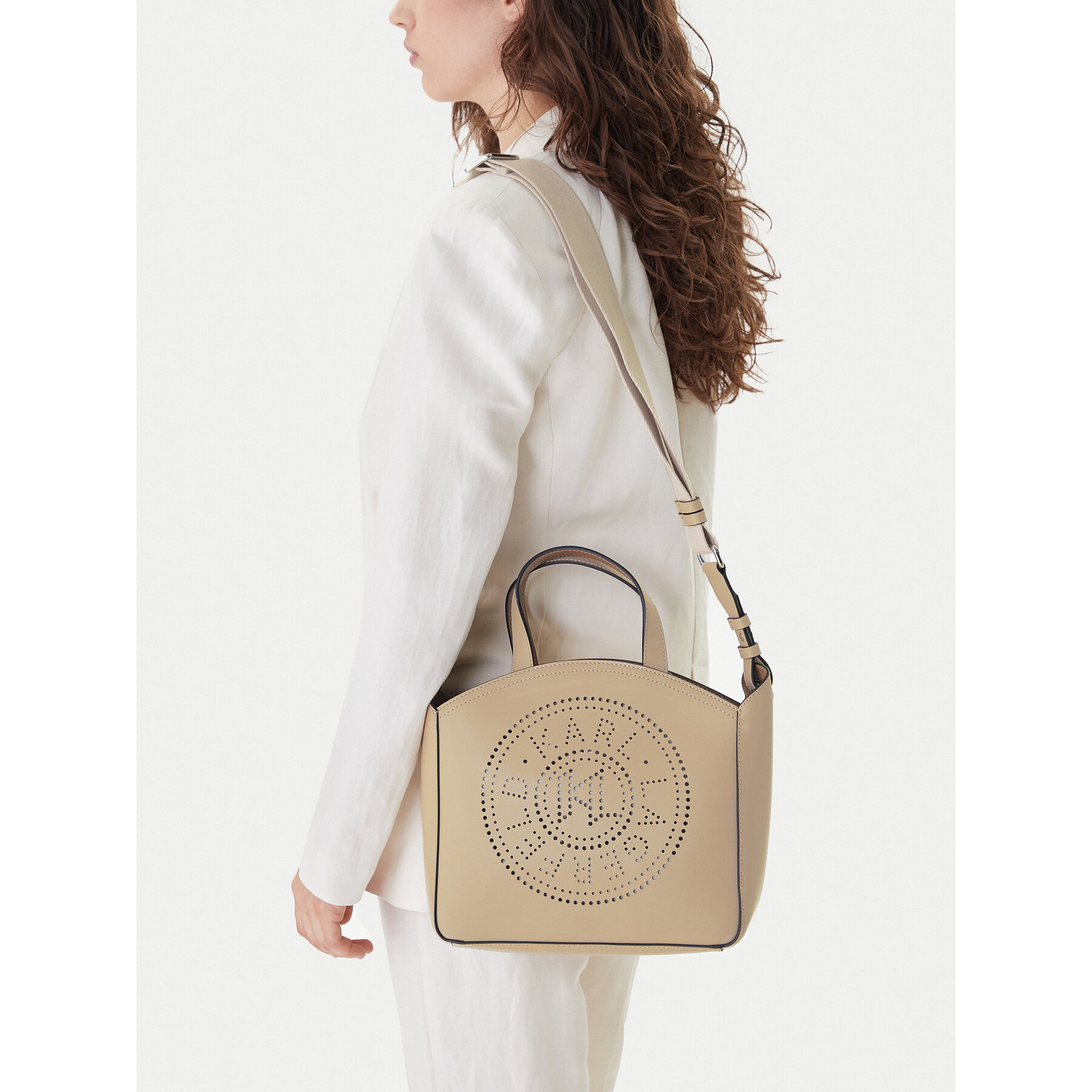 Дамска чанта KARL LAGERFELD A1W30058 Бежов