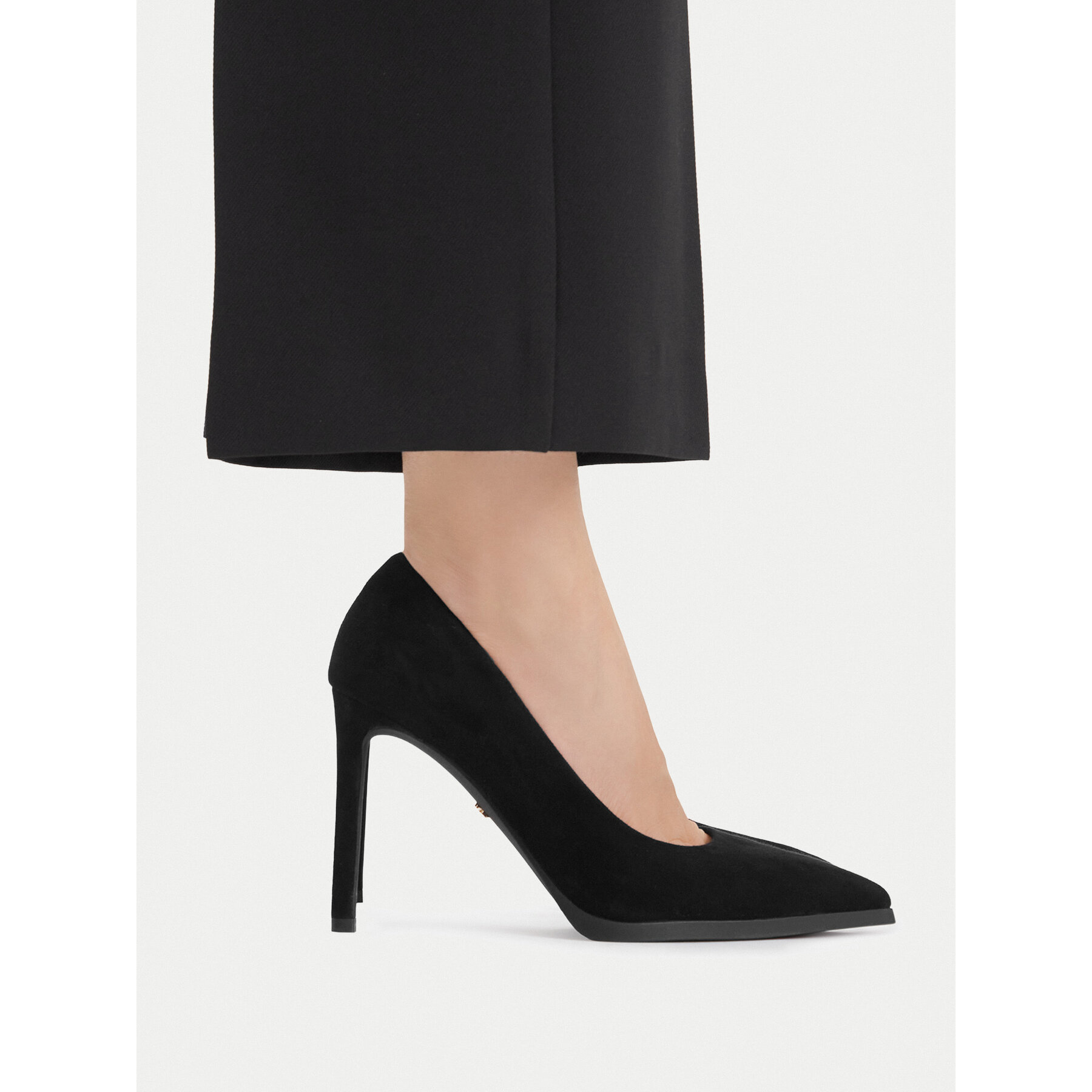 Pantofi cu toc subțire GINO ROSSI EO-AZI-LT2472-1 Negru